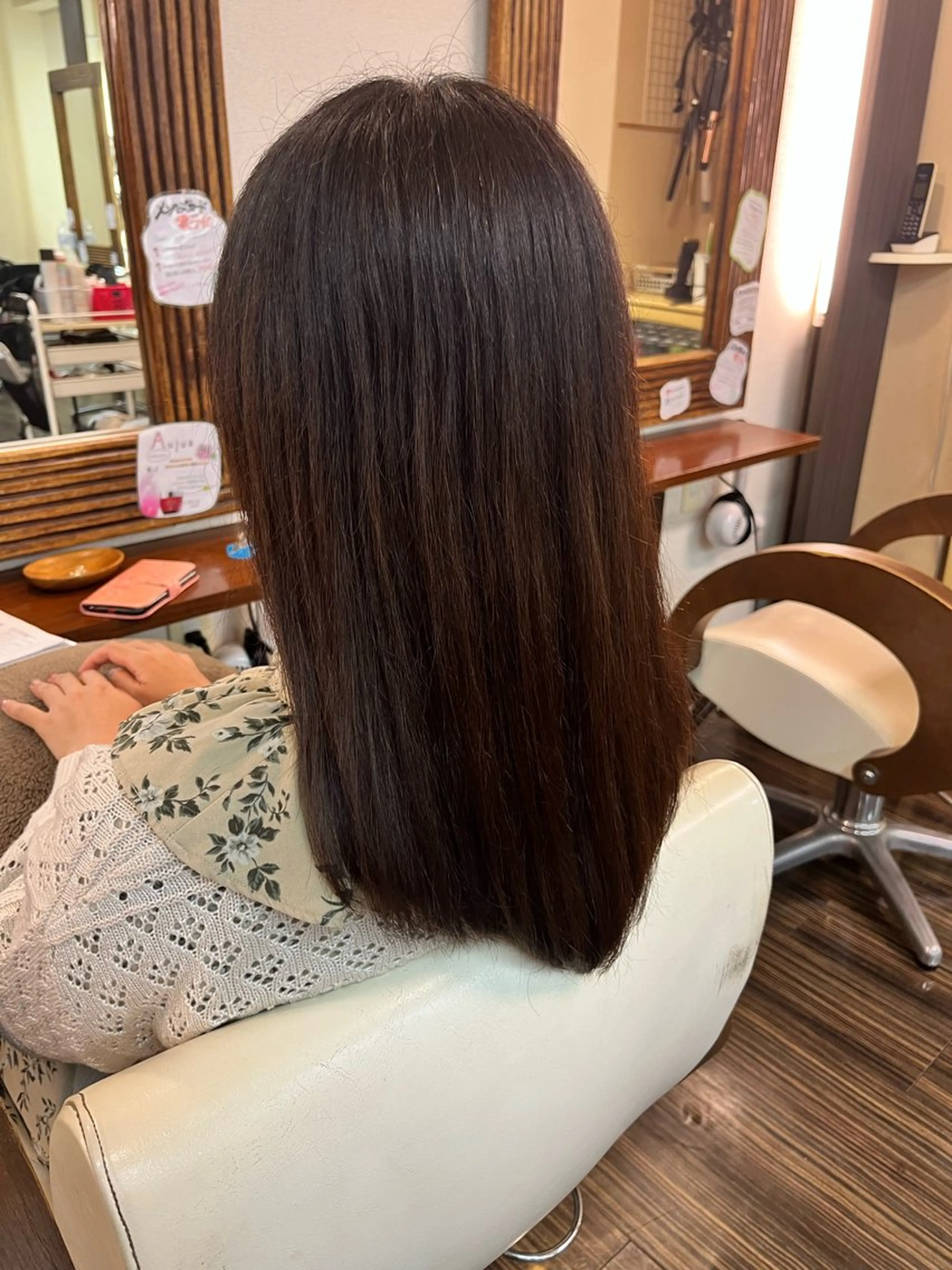 ロング 西形 梨瑚のヘアスタイル