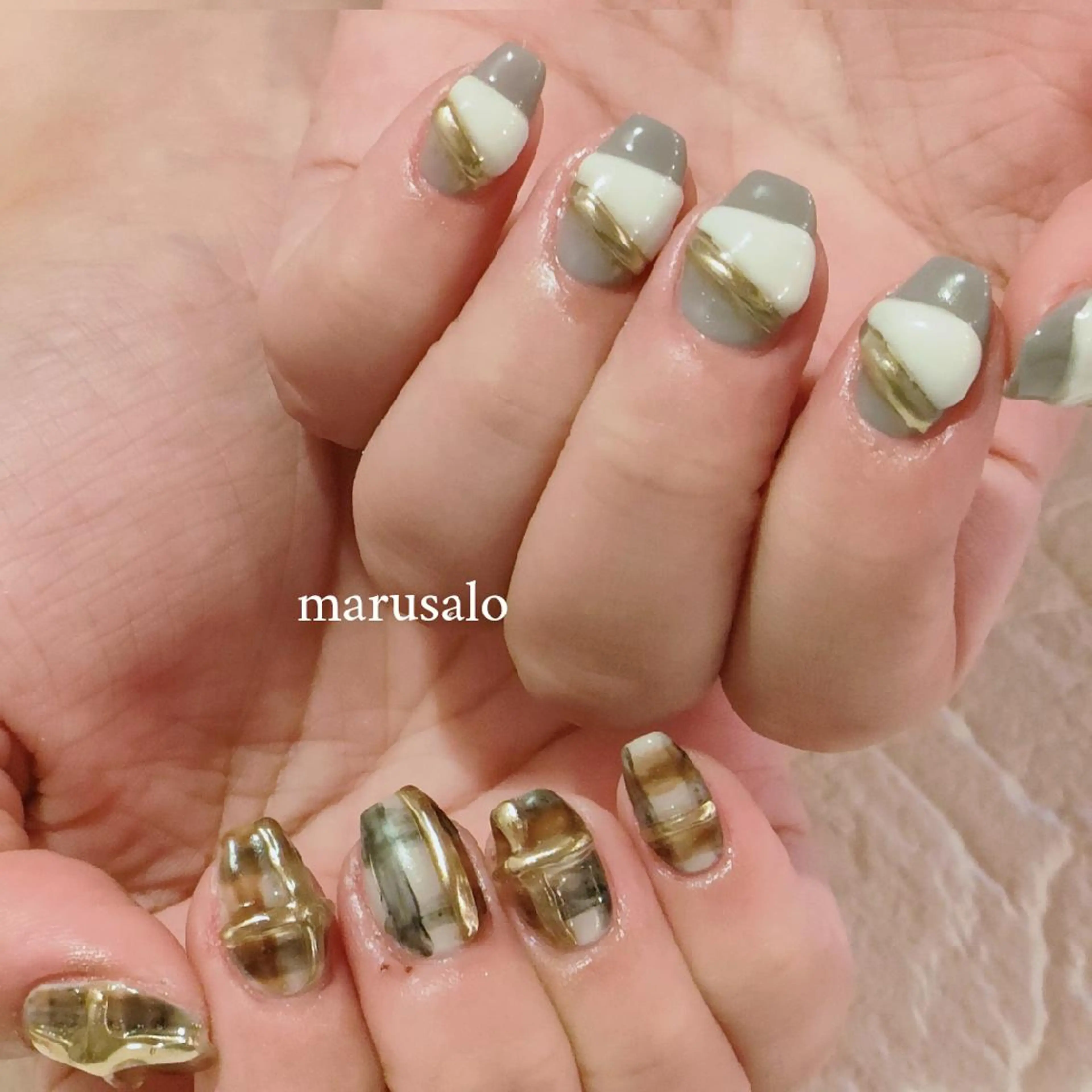 ネイル ミラーネイル ニュアンスネイル 冬ネイル ハンドネイル marusalo nailのネイルデザイン