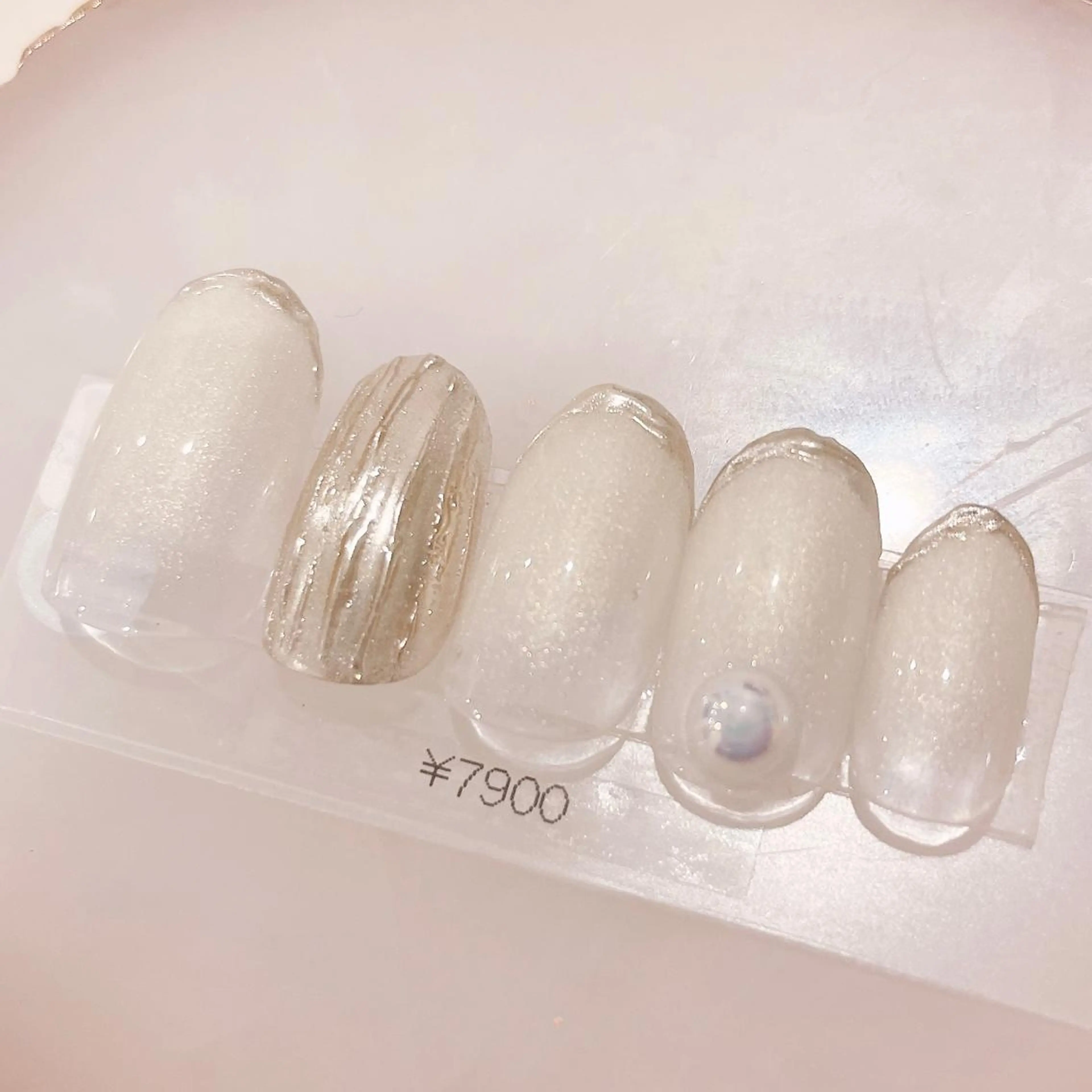 ネイル グラデーション キラキラネイル ラメ(グリッター) ミラーネイル ハンドネイル CHIARA nailsのネイルデザイン
