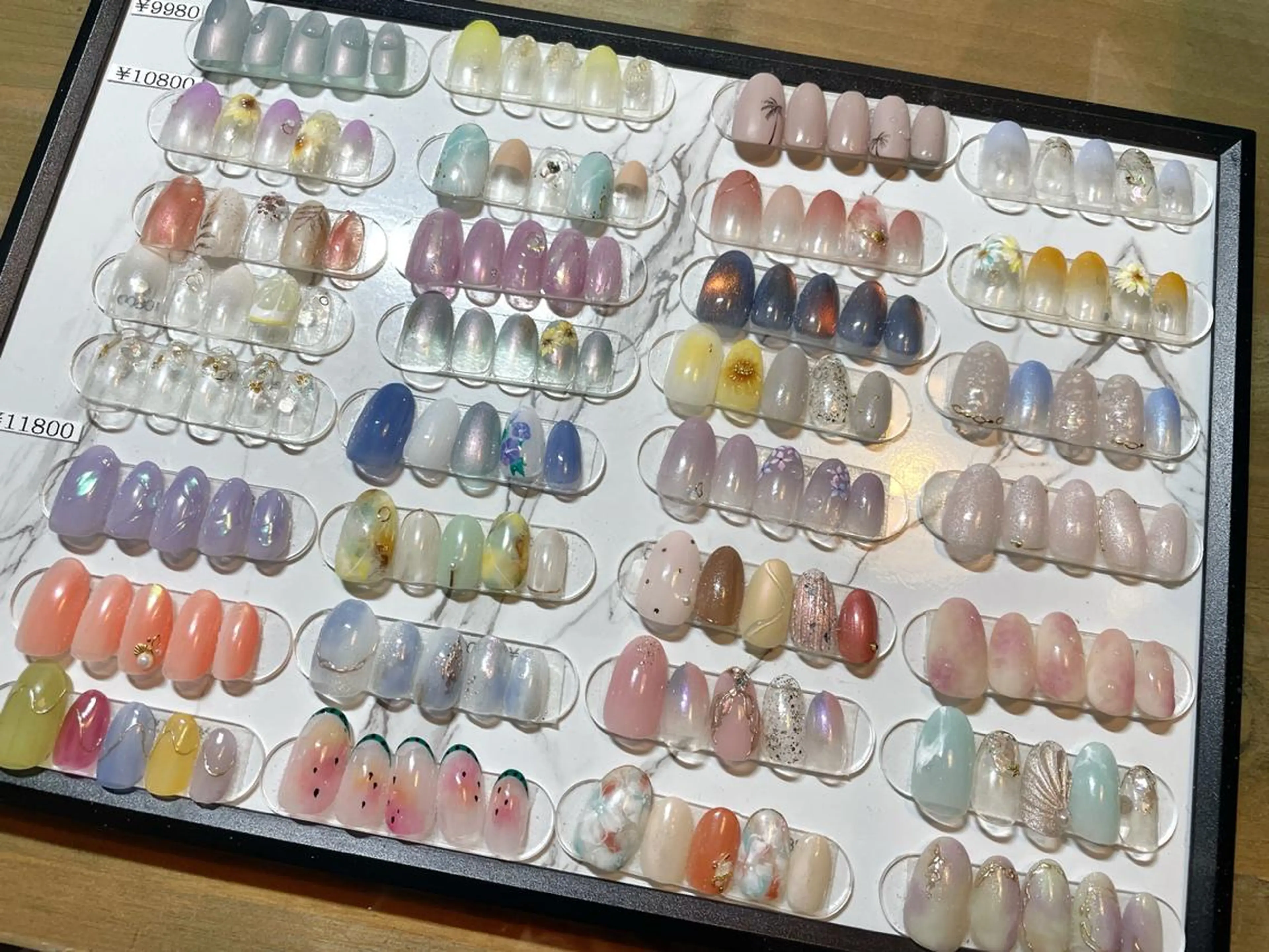 ネイル una+(ウナプラス）所属・Nodoka nailのネイルデザイン