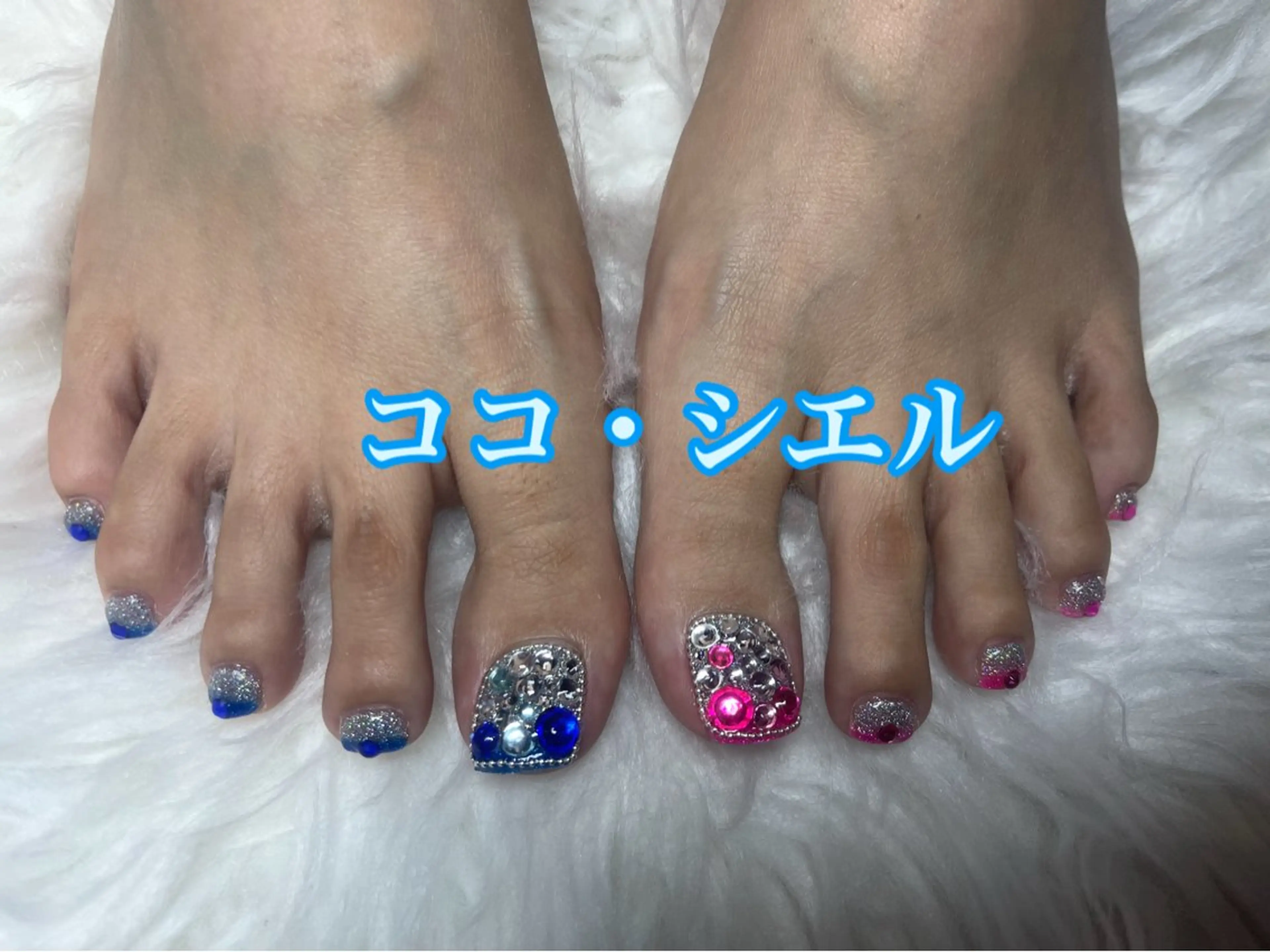 オフ【無】フットネイル やり放題の写真