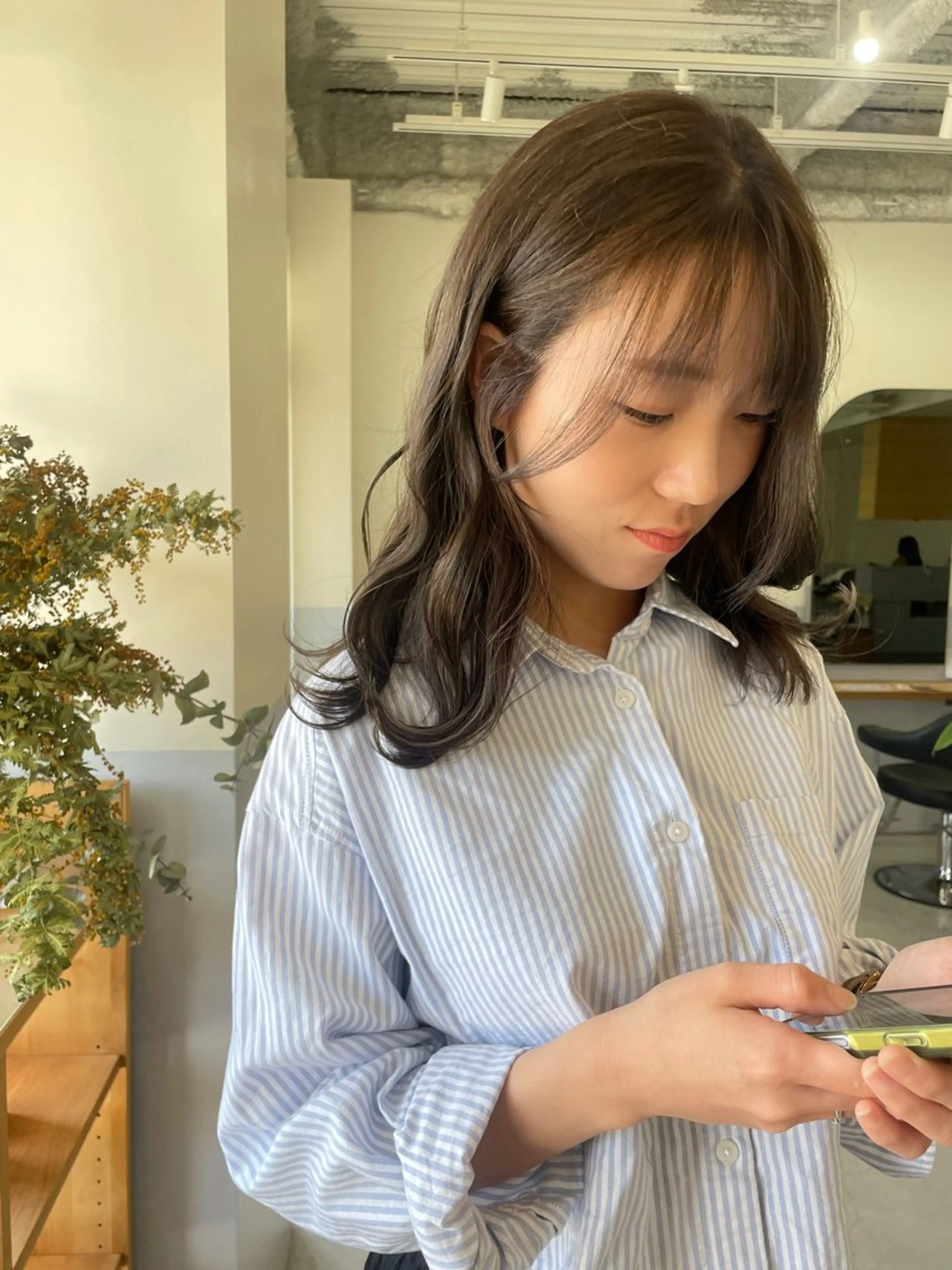 ミディアム カラー イルミナカラー 小久保 里紗のヘアスタイル