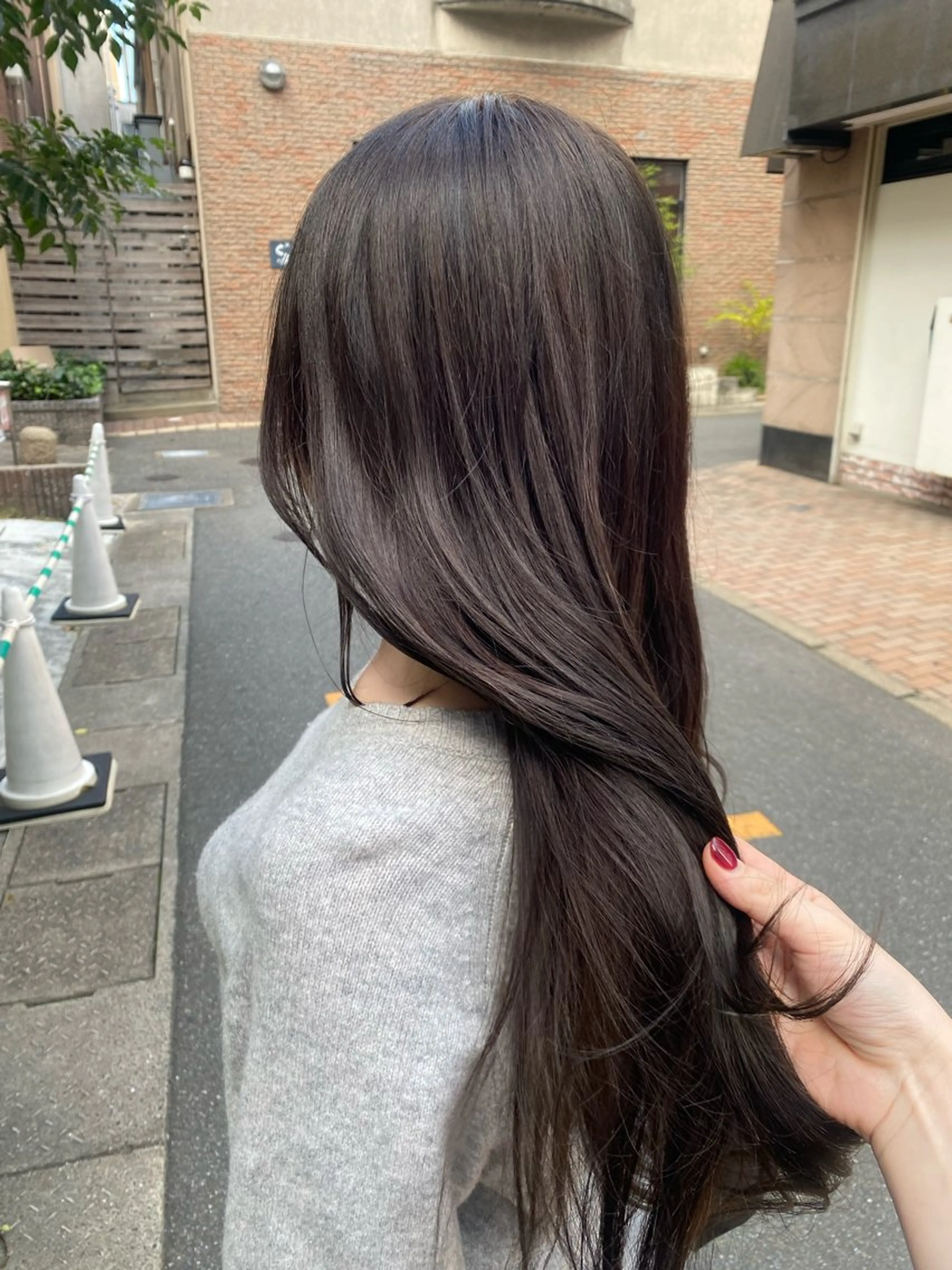 ロング カラー カット ヘアカラー トリートメント 🩶 AIRA / 透明感カラー 🩶のヘアスタイル