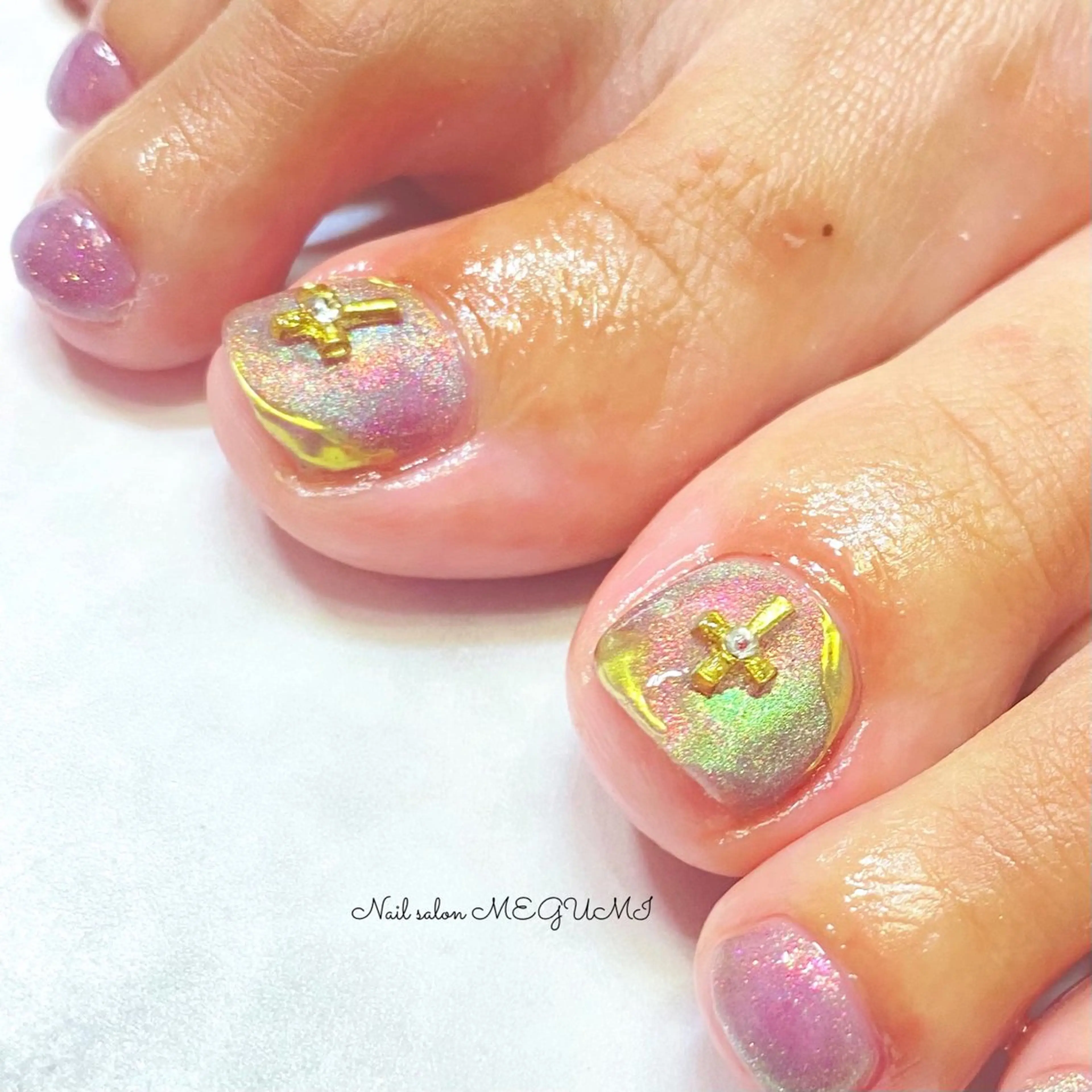 ネイル フットネイル ゴージャス 持ち込み フットネイル Nail salon MEGUMIのネイルデザイン
