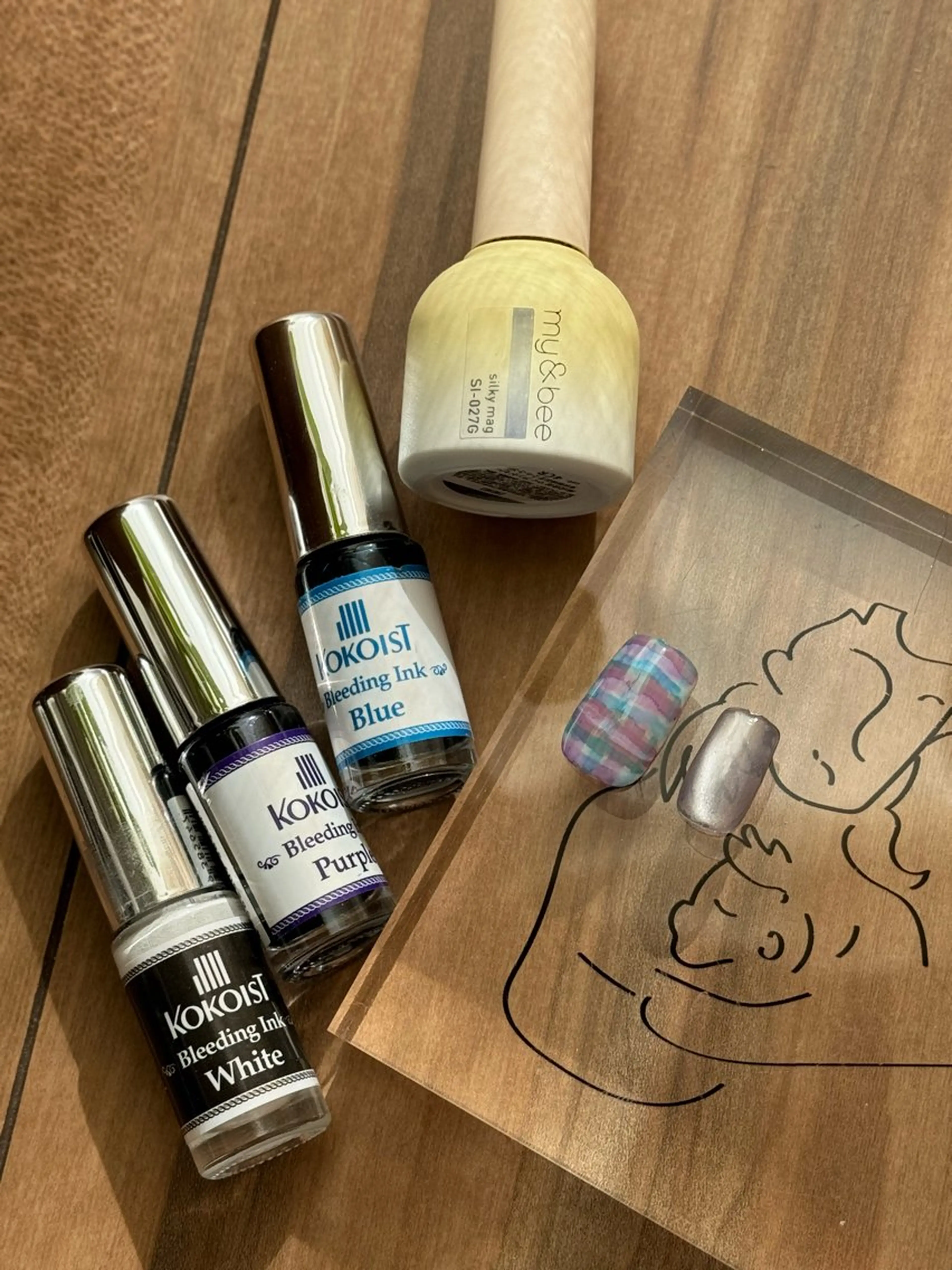 ネイル マグネットネイル jeu nail.のネイルデザイン