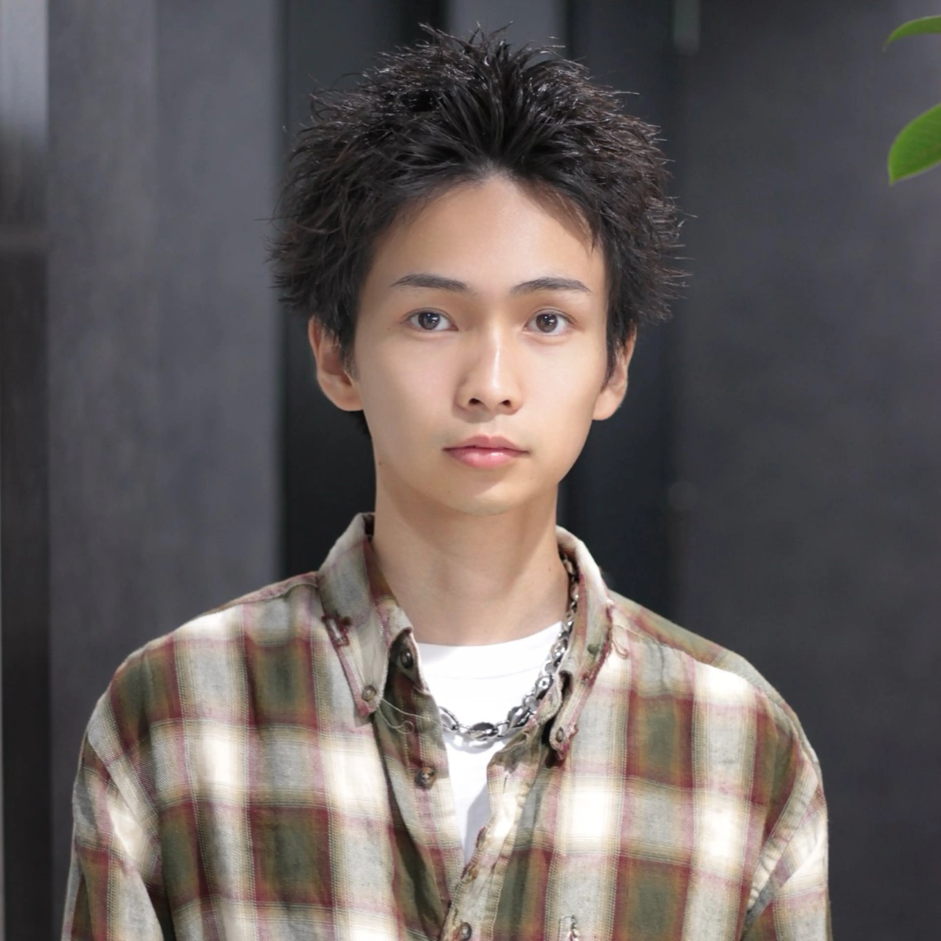 ショート パーマ ヘアアレンジ メンズ センターパート フェザーパーマ メンズパーマ ニュアンスパーマ カット パーマ 💥社会人パーマ 小林 海斗💥のヘアスタイル