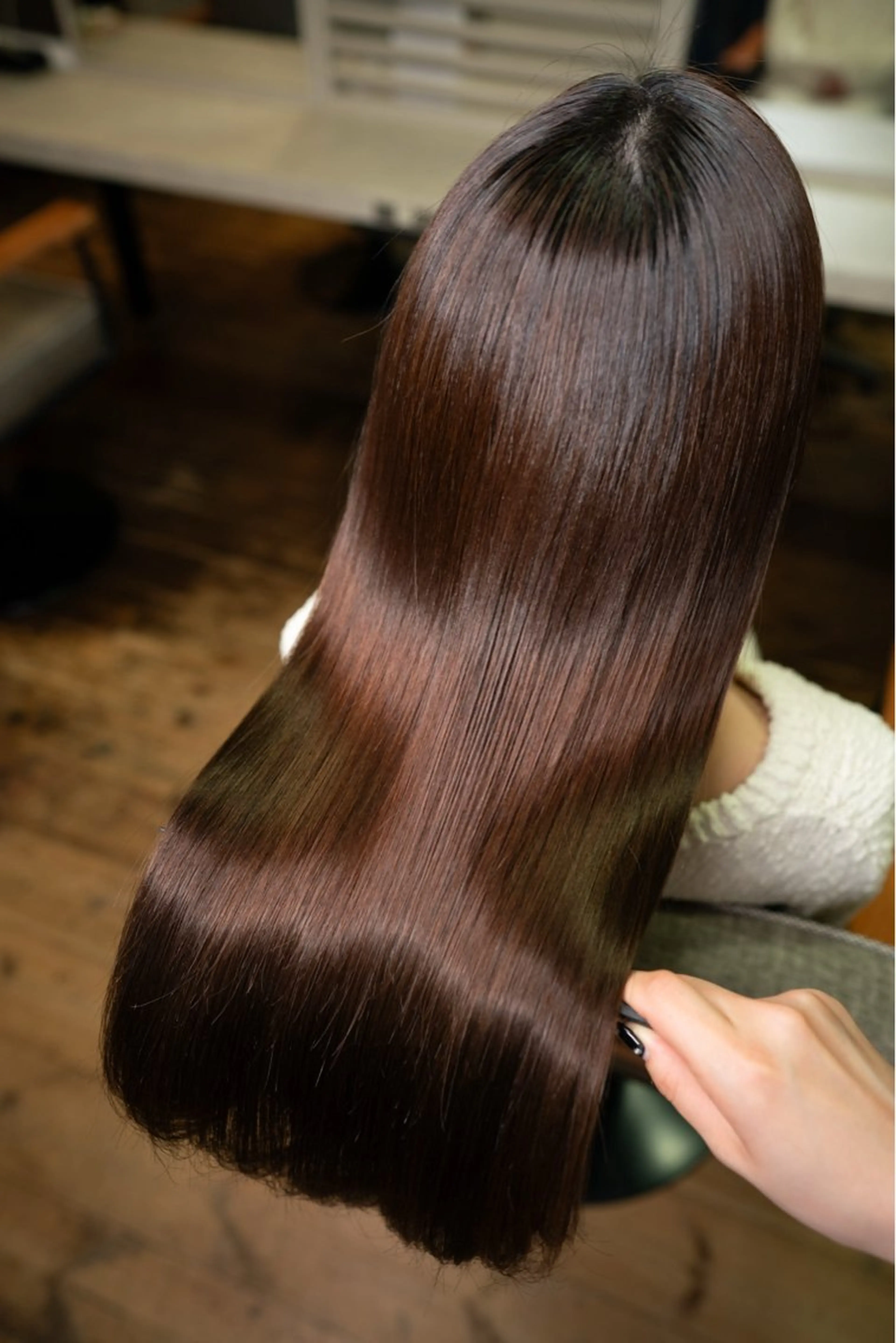 🟡【2回目再来クーポン】【ブリーチ毛は要相談】話題の酸性ストレート+骨格カット¥22000→16800の写真