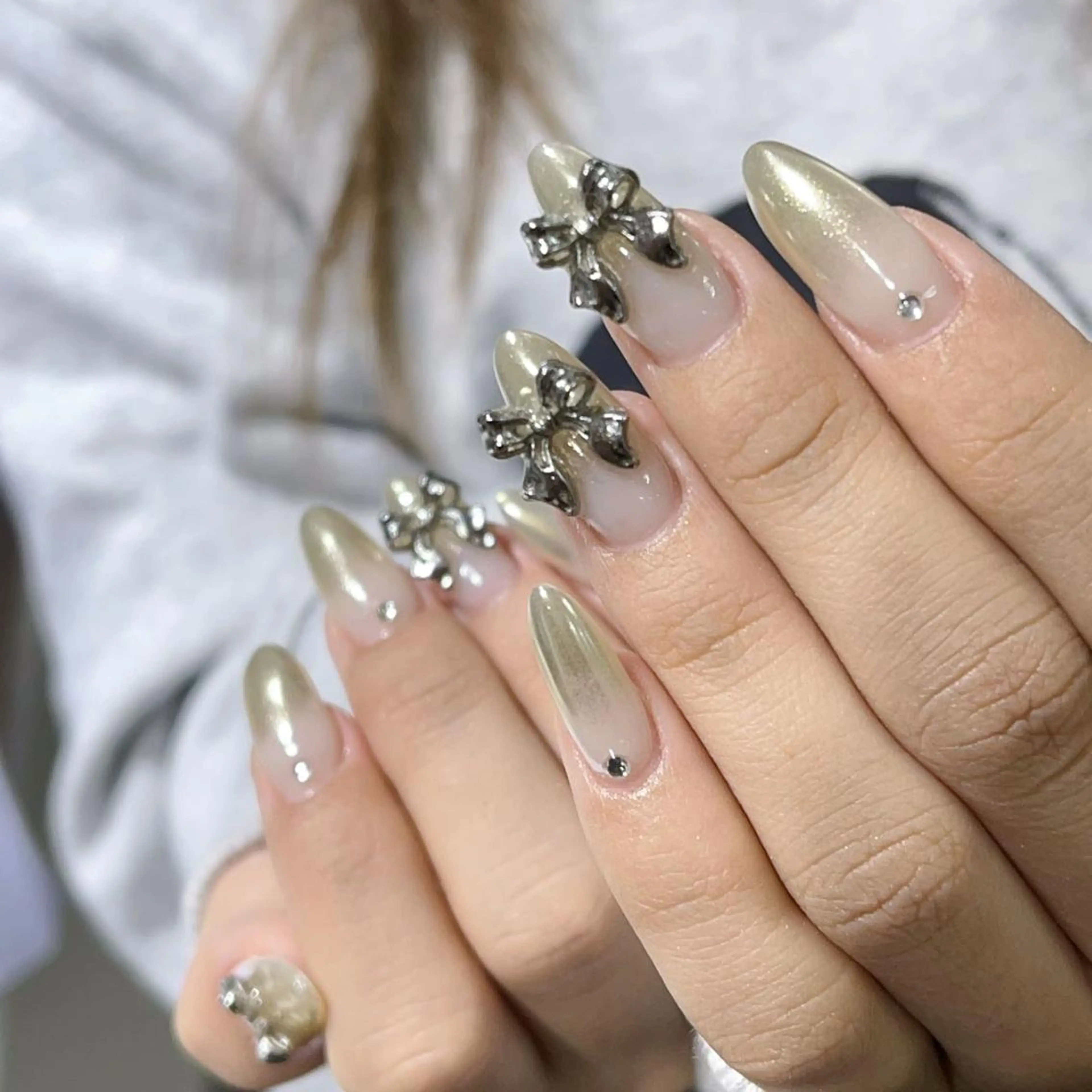 ネイル ハンドネイル Queens ciciのネイルデザイン