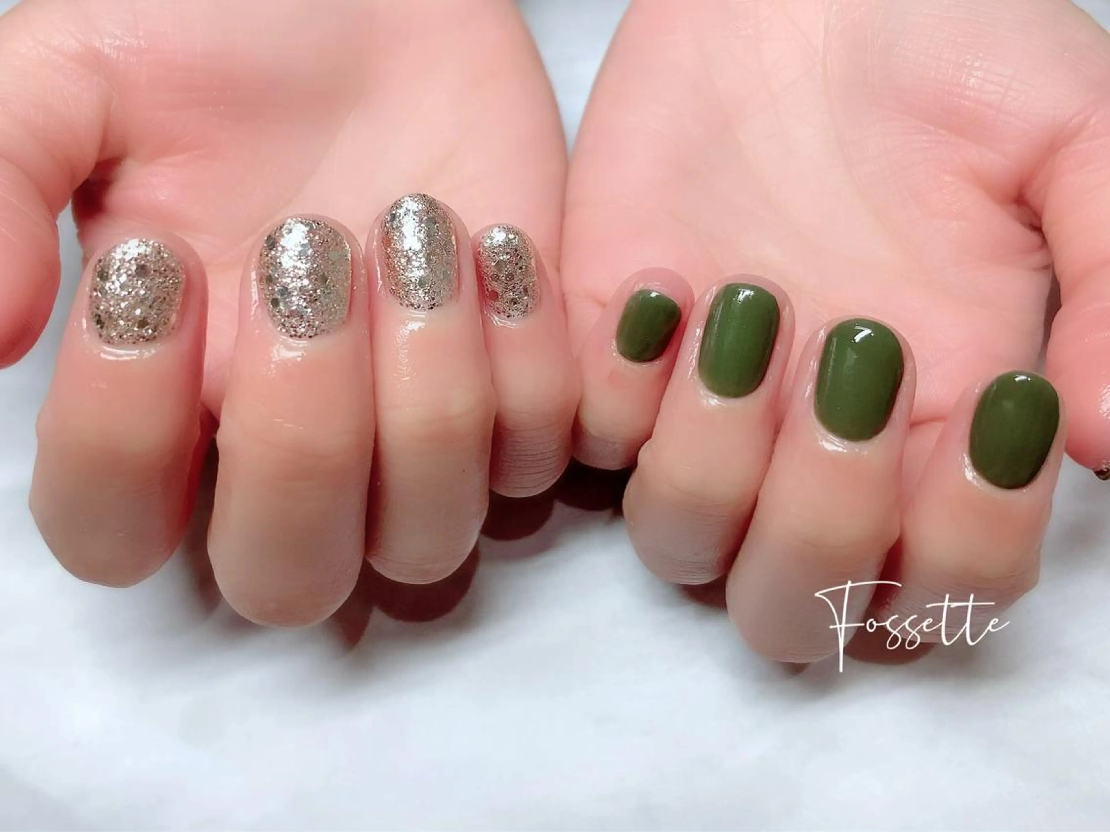 ネイル ホログラムネイル キラキラネイル ワンカラーネイル nailsalon Fossetteのネイルデザイン