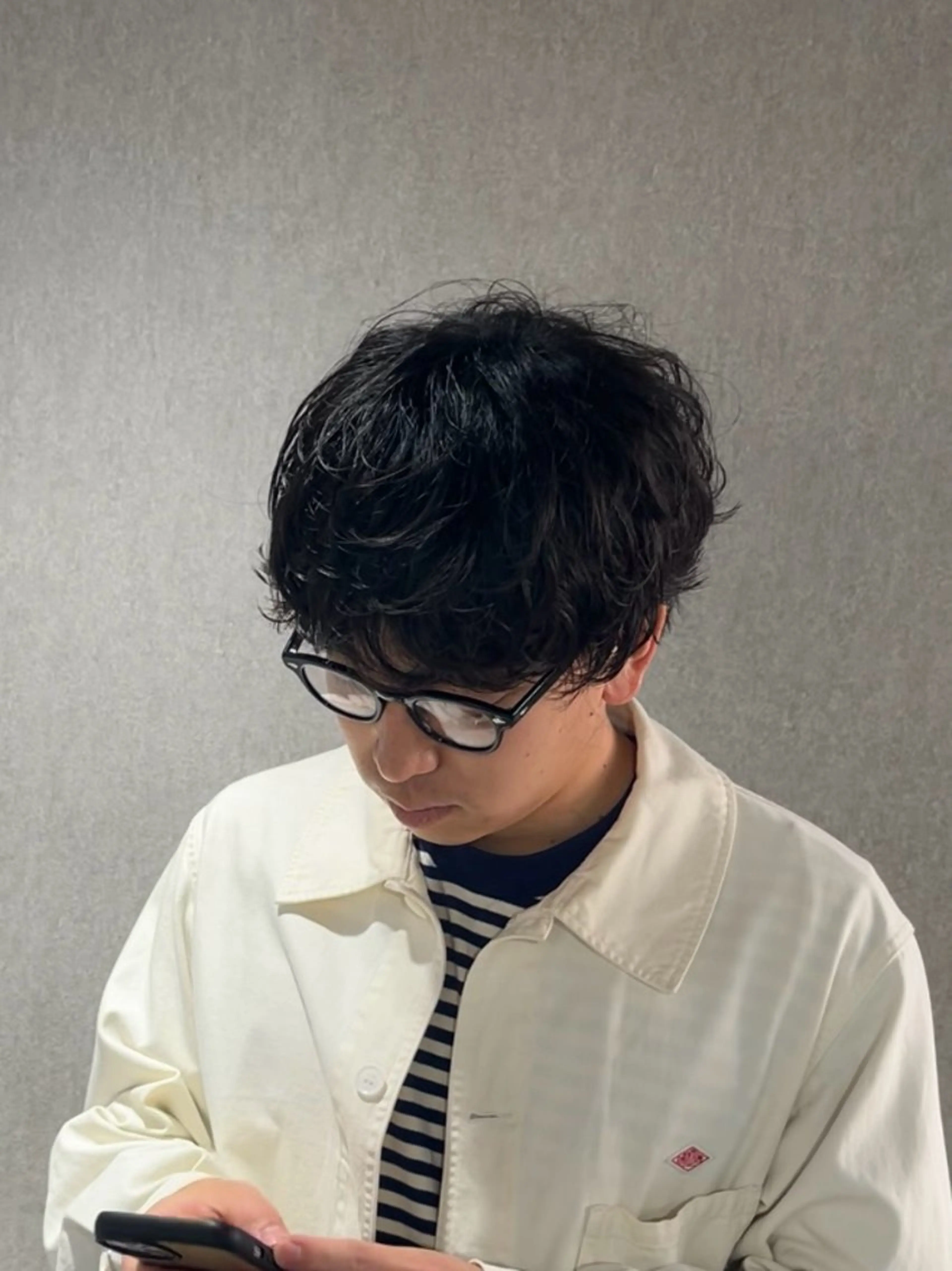 ショート カラー パーマ メンズ カット パーマ 【シャドウパーマ センターパート】義心のヘアスタイル