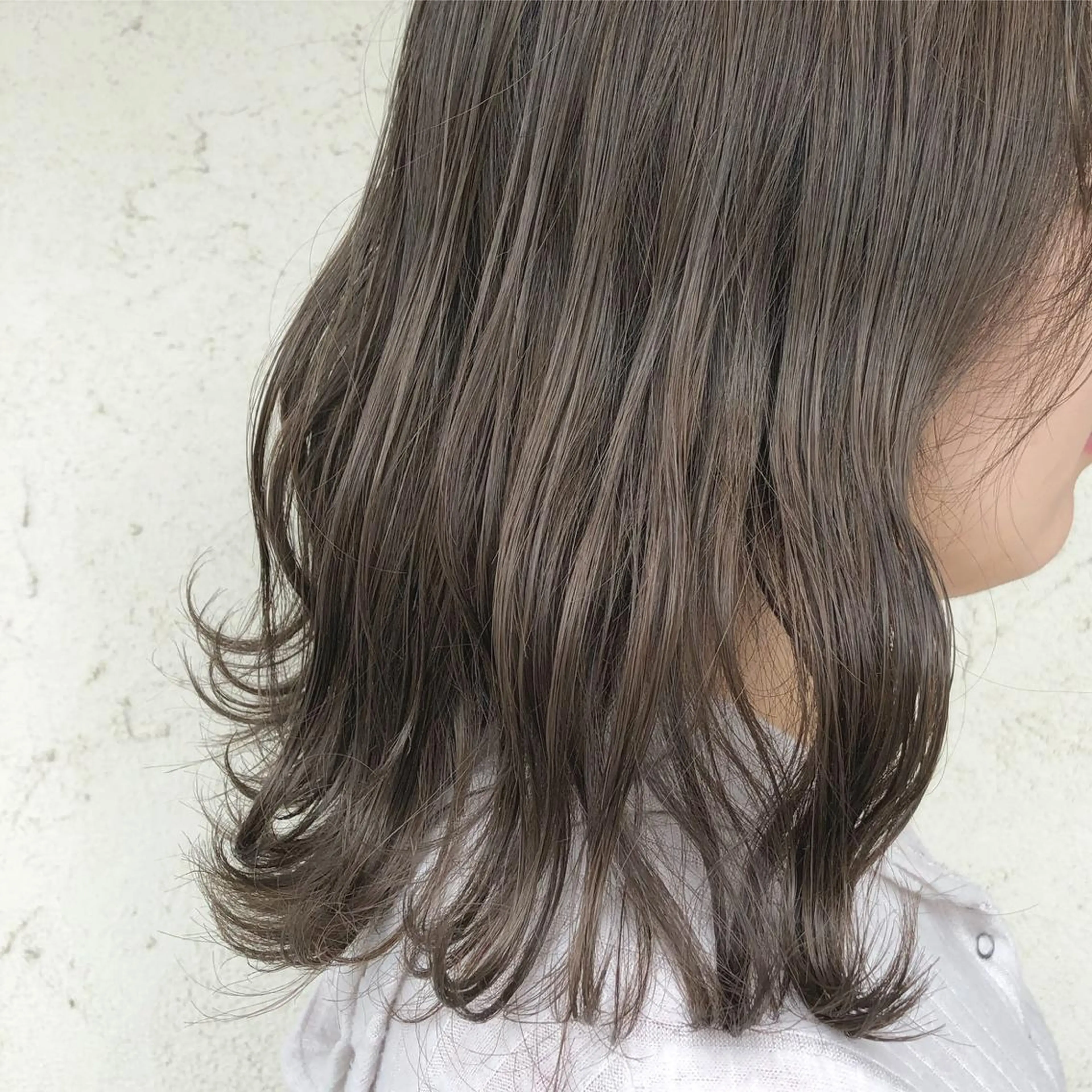 ミディアム カラー アディクシーカラー 艶髪育成サロン 京橋　shinのヘアスタイル