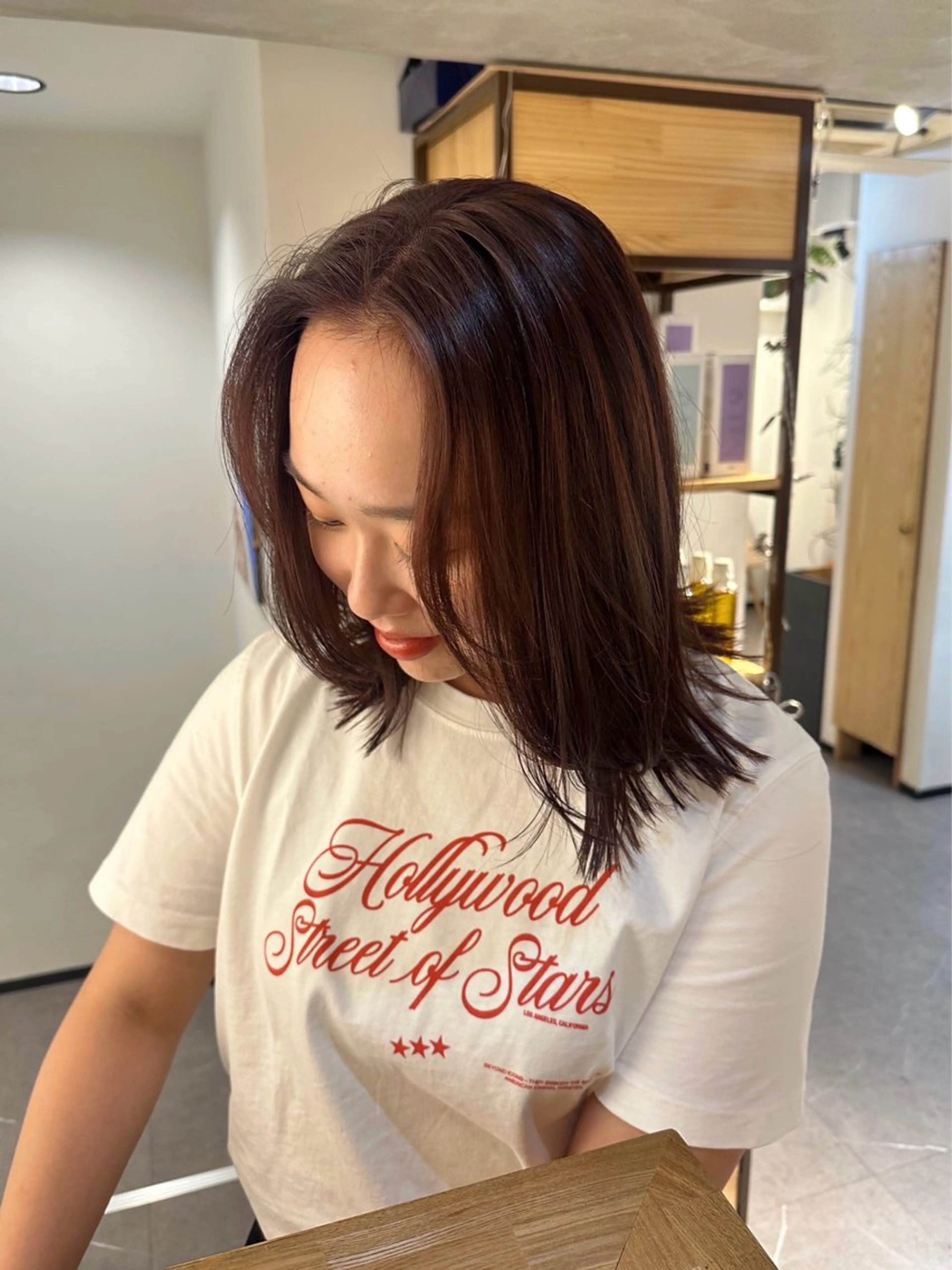 ミディアム カラー 顔周りカット レイヤーカット カット ヘアカラー トリートメント 似合わせカット🫧 吉見衣生のヘアスタイル