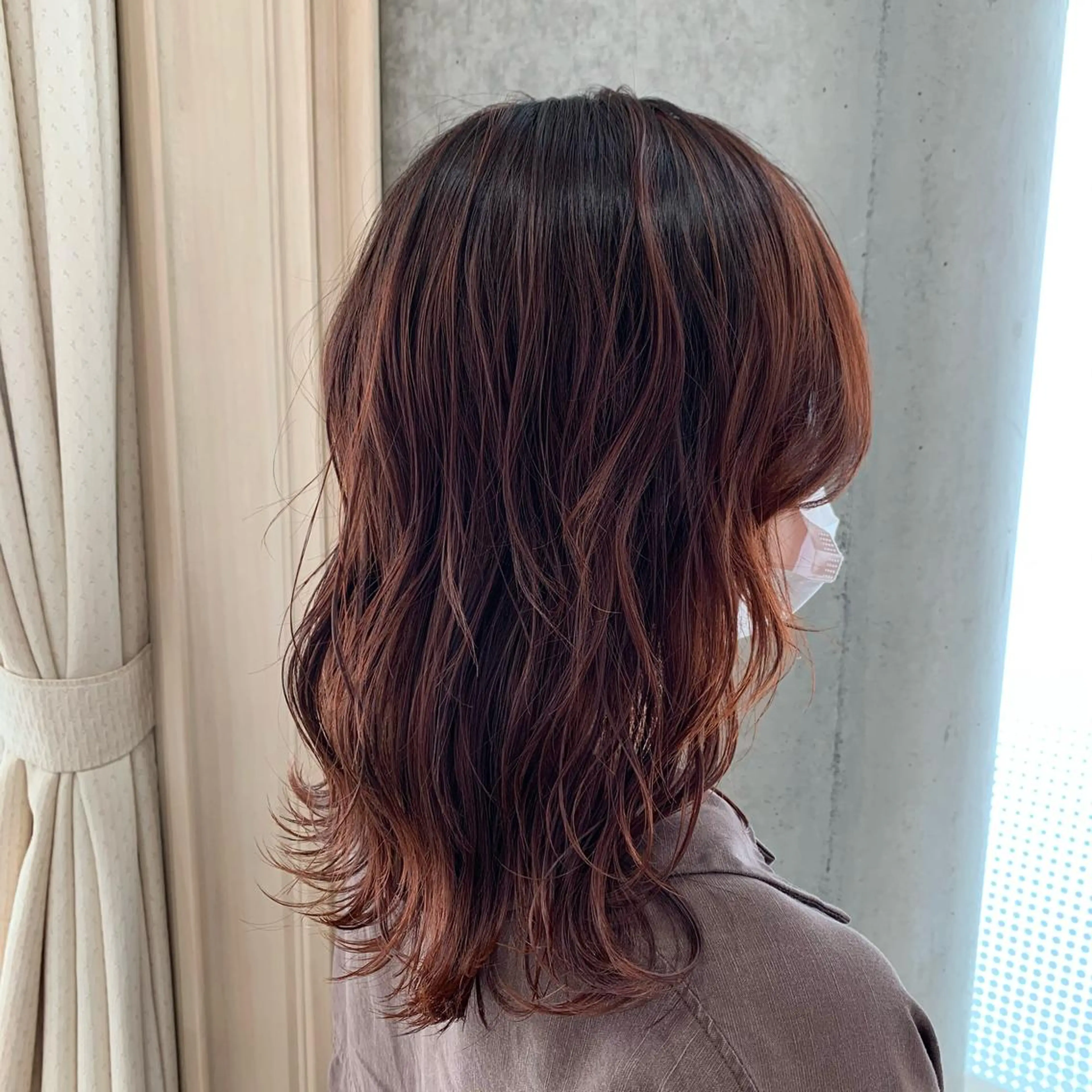 セミロング カラー ヘアカラー トリートメント サソウ ユリエ🥥のヘアスタイル