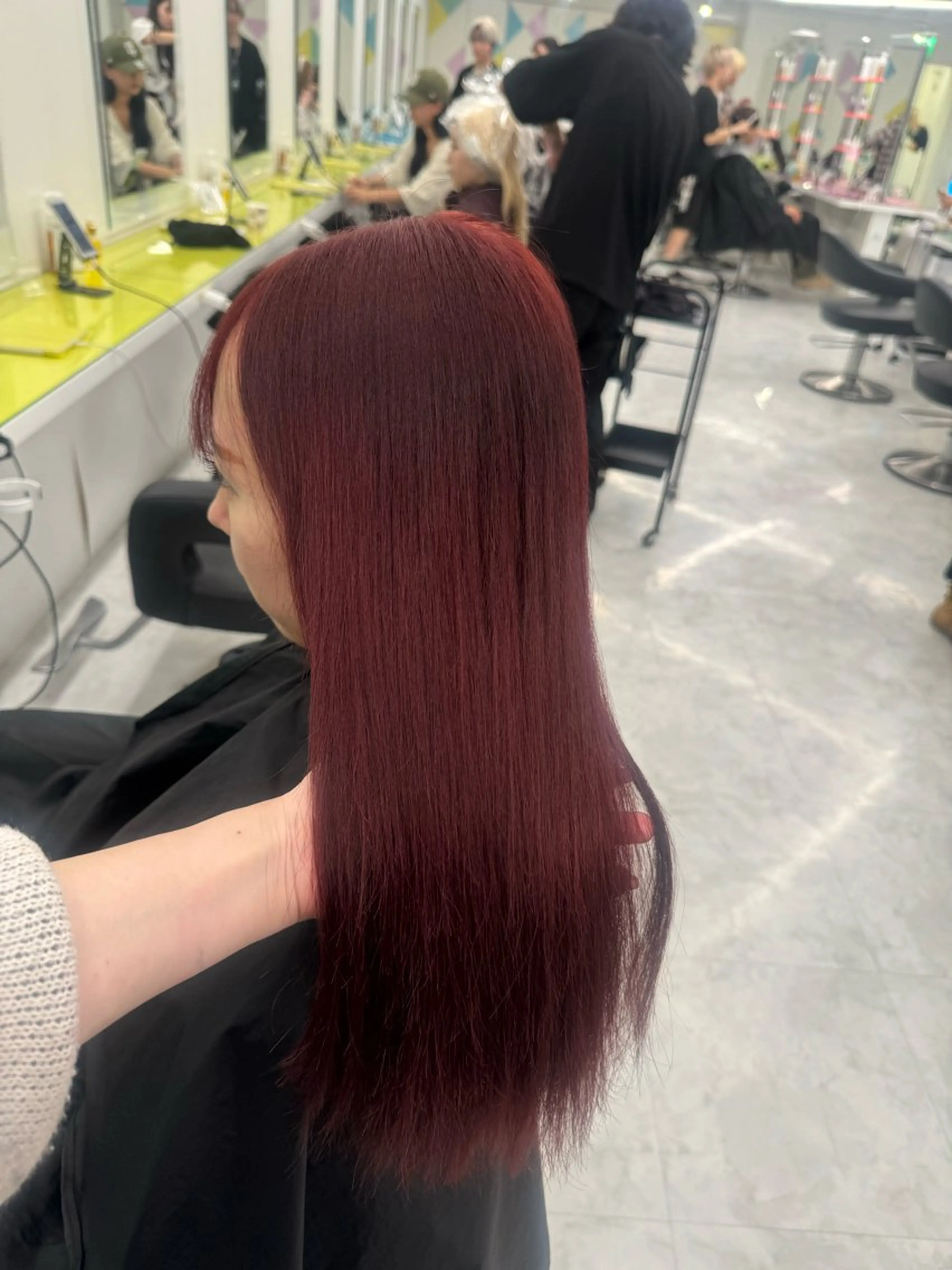 ロング カラー ヘアカラー ダメージレスハイ トーン💖kanonのヘアスタイル