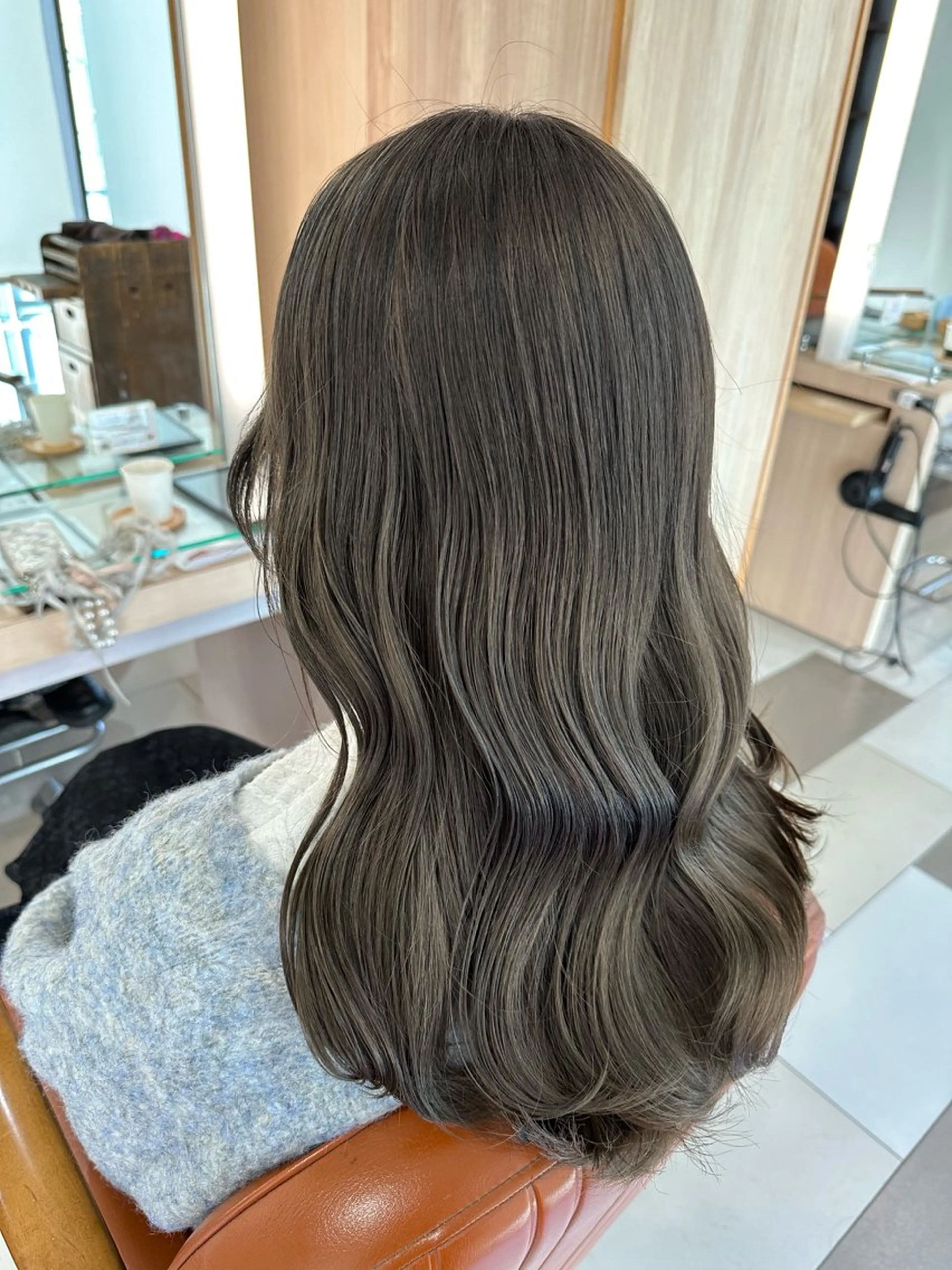 ロング カラー トリートメント hibiki/セット /透明感カラーのヘアスタイル