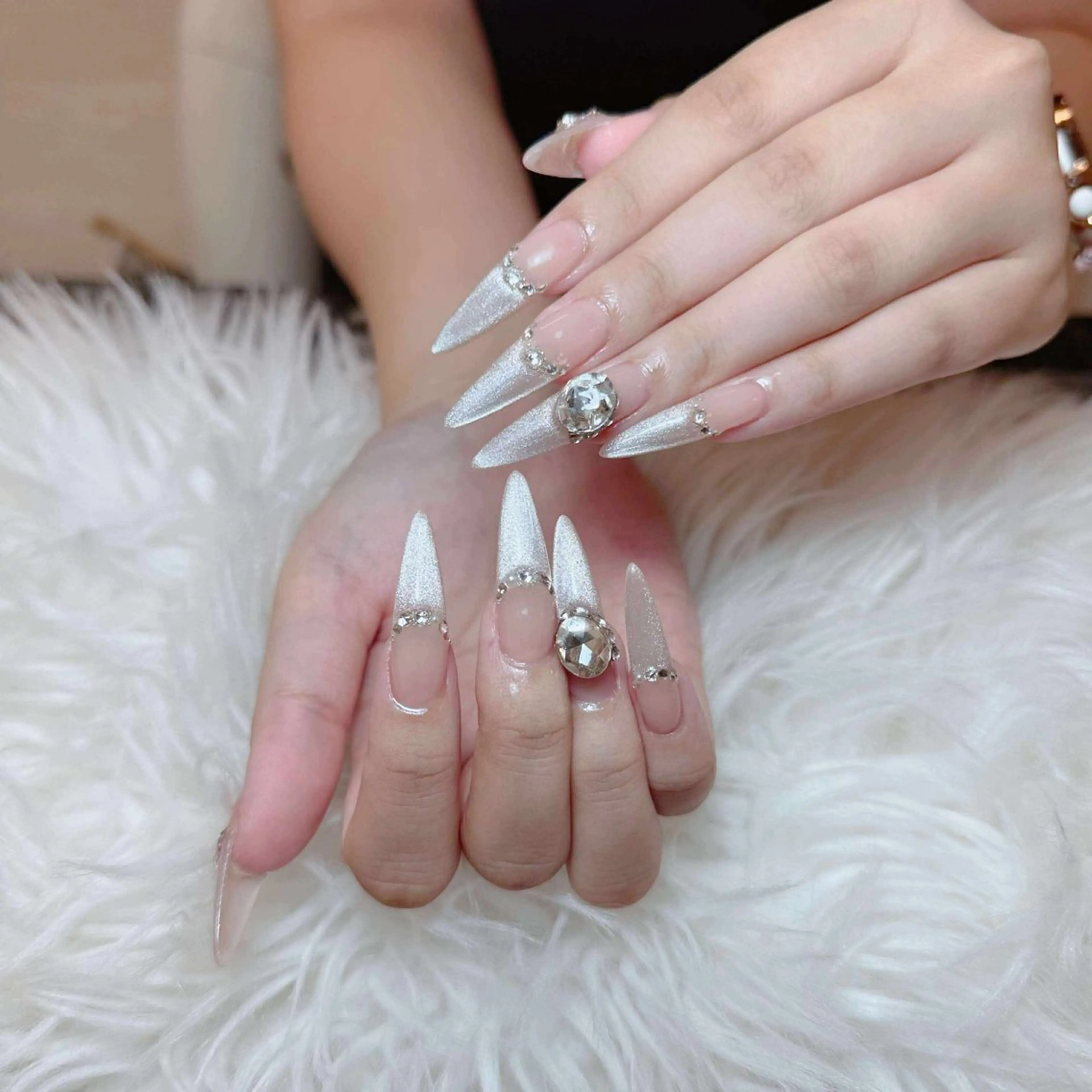 ネイル アートネイル オーロラネイル チークネイル 長さ出し フットネイル Noiranail_ studio川越西口のネイルデザイン