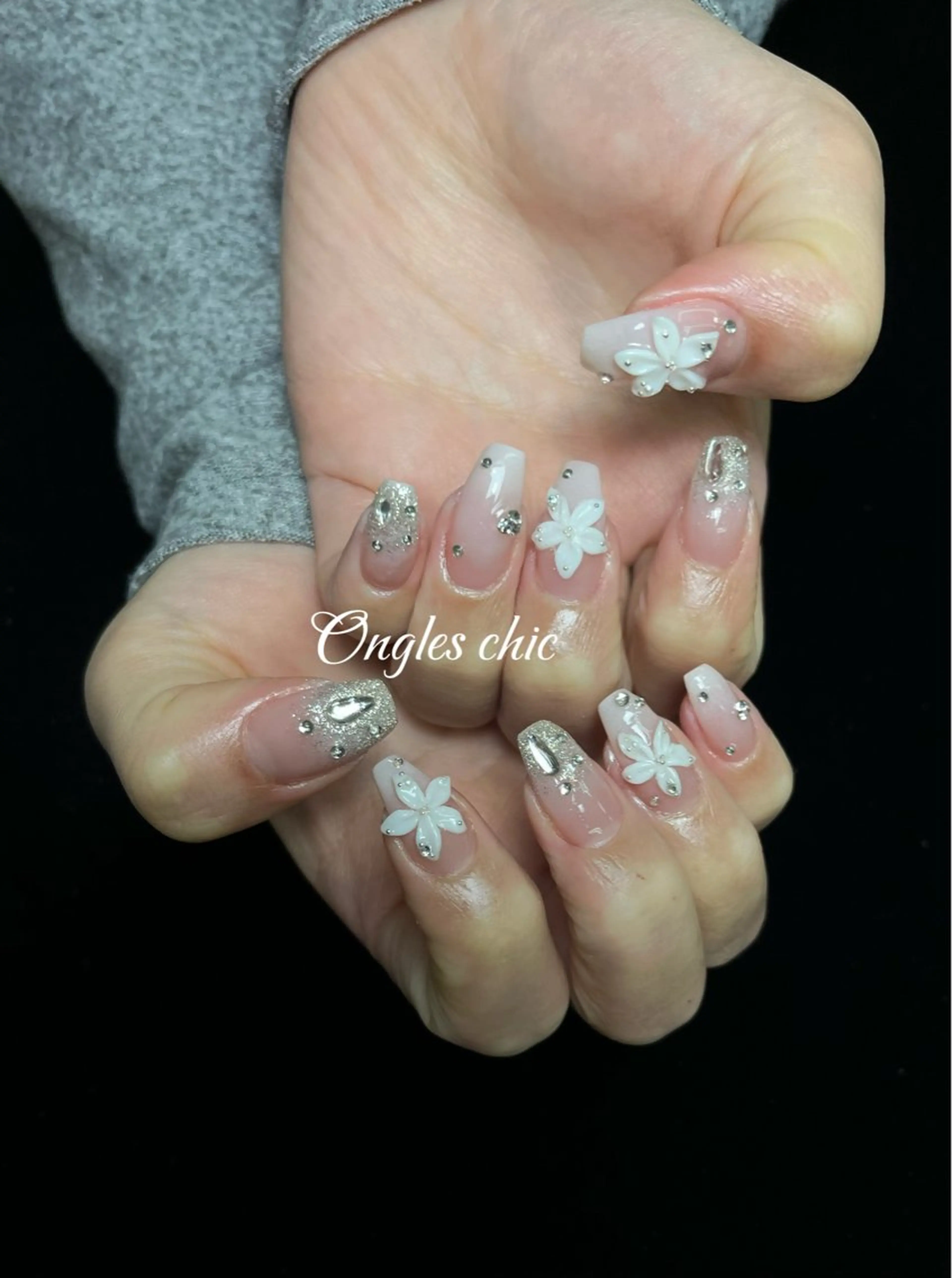 ネイル ハンドネイル ongles chicのネイルデザイン
