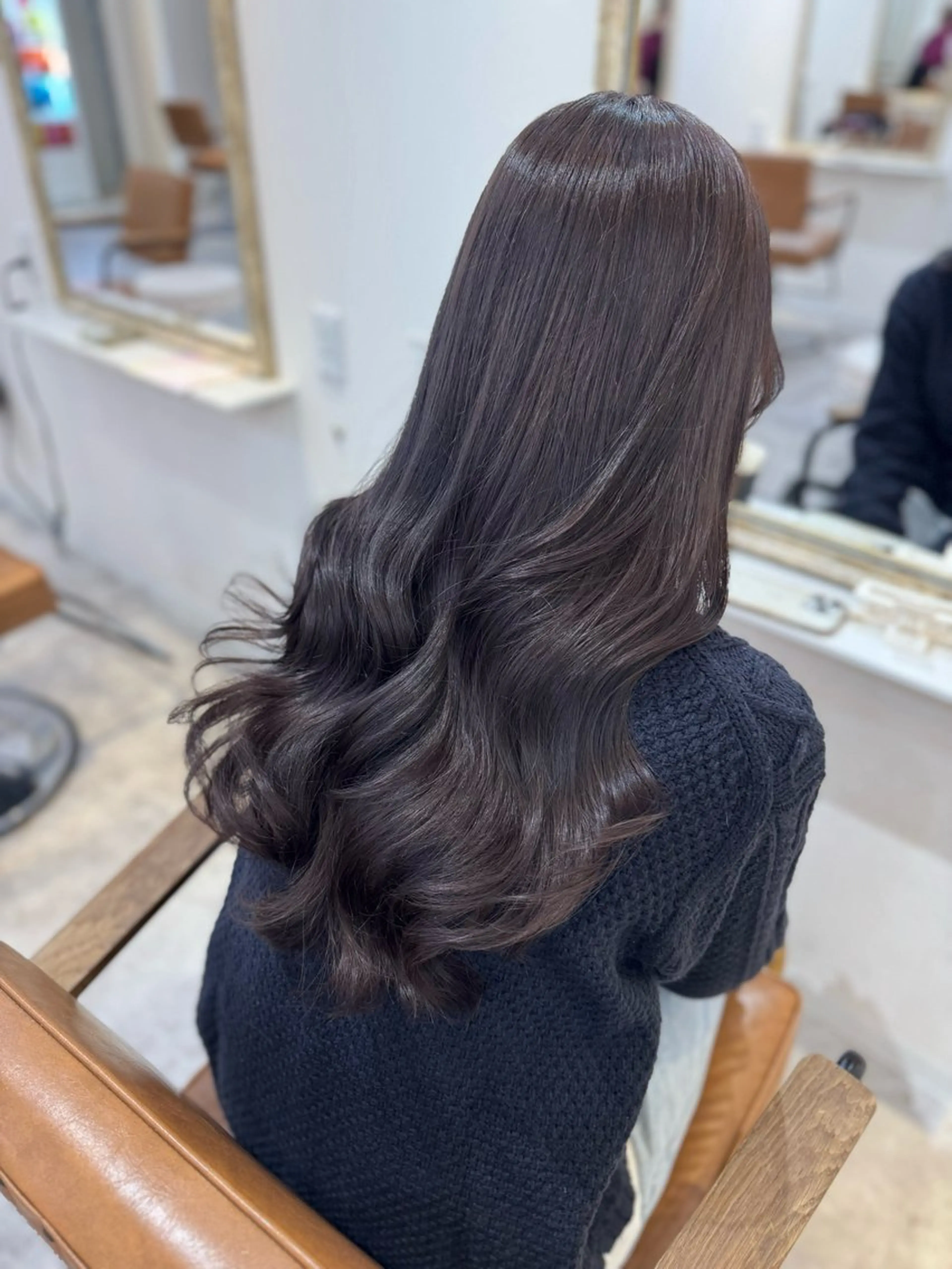 ロング カラー アッシュ アッシュブラウン ベージュカラー 黒髪 ブリーチ 赤み無し柔らかカラー 【梅田】madokaのヘアスタイル