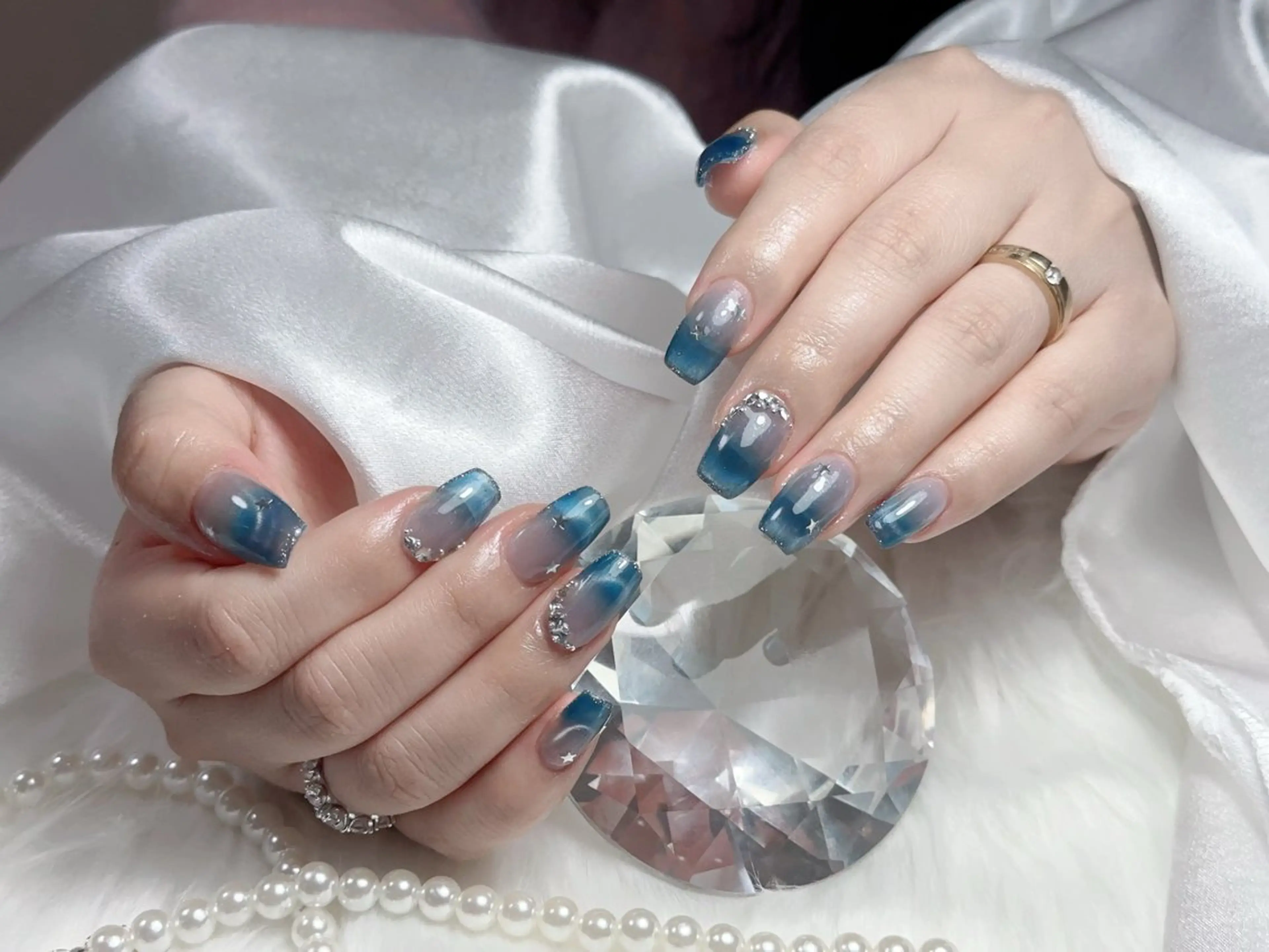 ネイル ジェルネイル ハンドネイル Luckynail所属・グエン ホアンアンのネイルデザイン