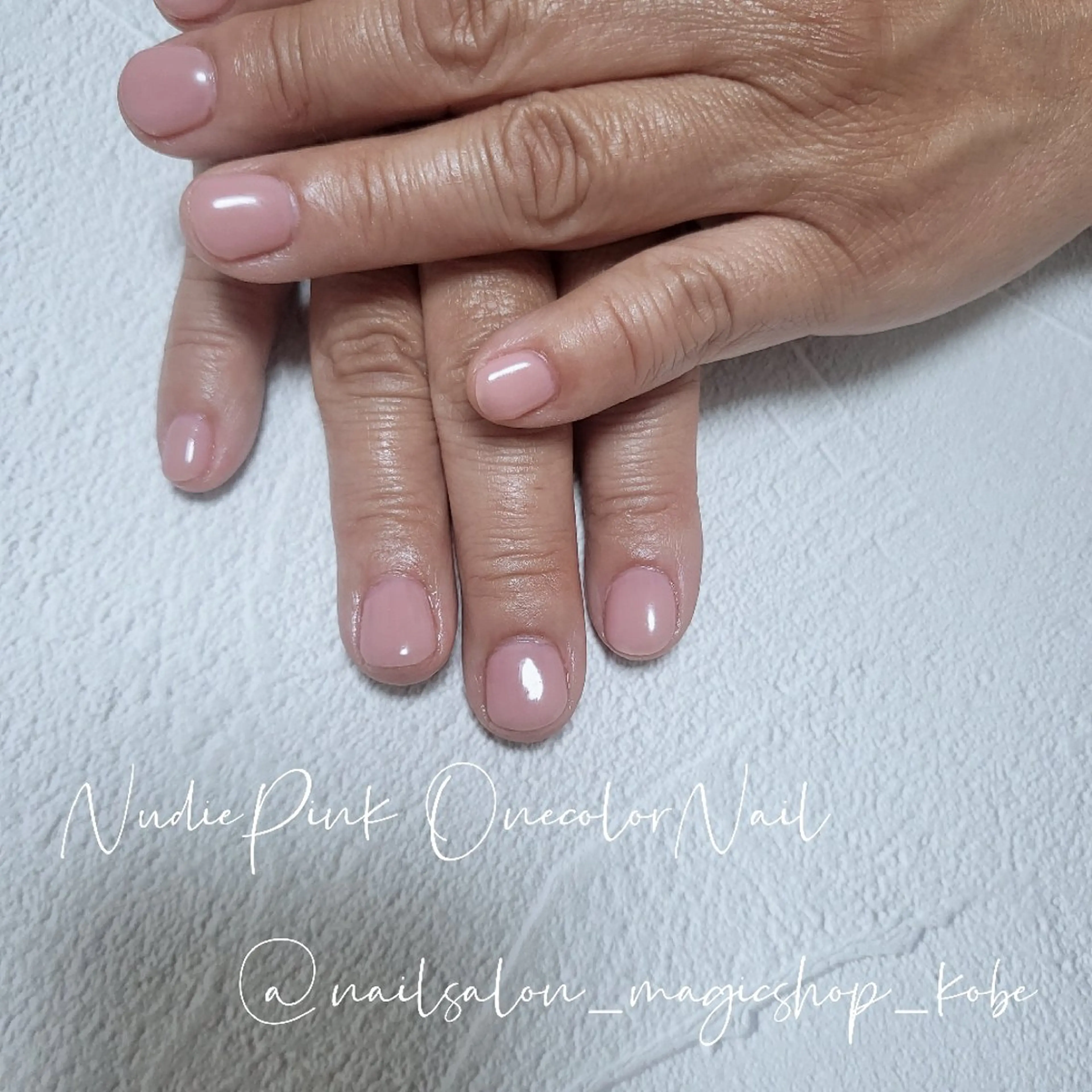 ネイル ジェルネイル オフィスネイル ワンカラーネイル ピンク ソフトジェル ハンドネイル Nailsalon MagicShopのネイルデザイン