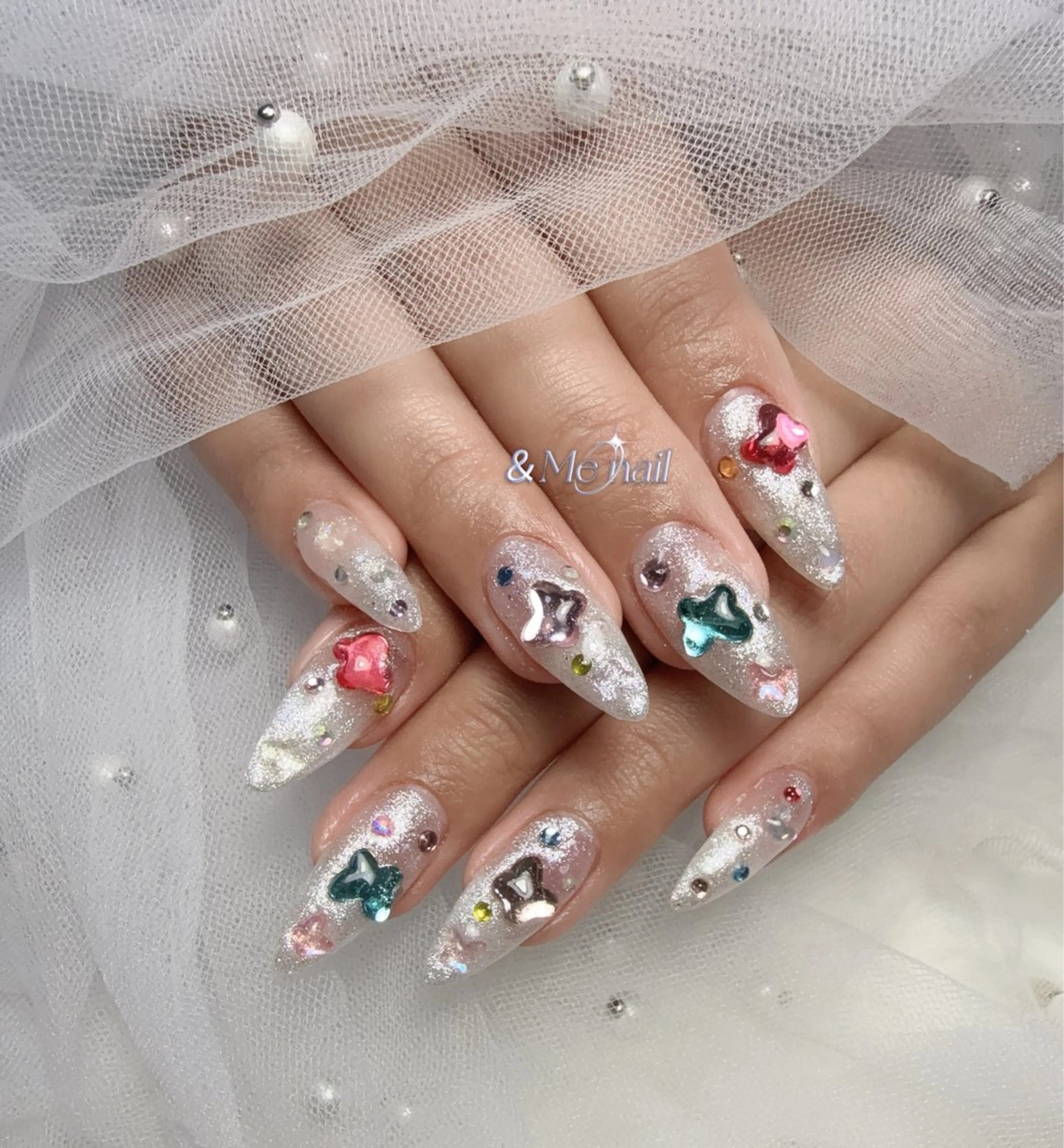 ネイル ハンドネイル &ME タカのネイルデザイン