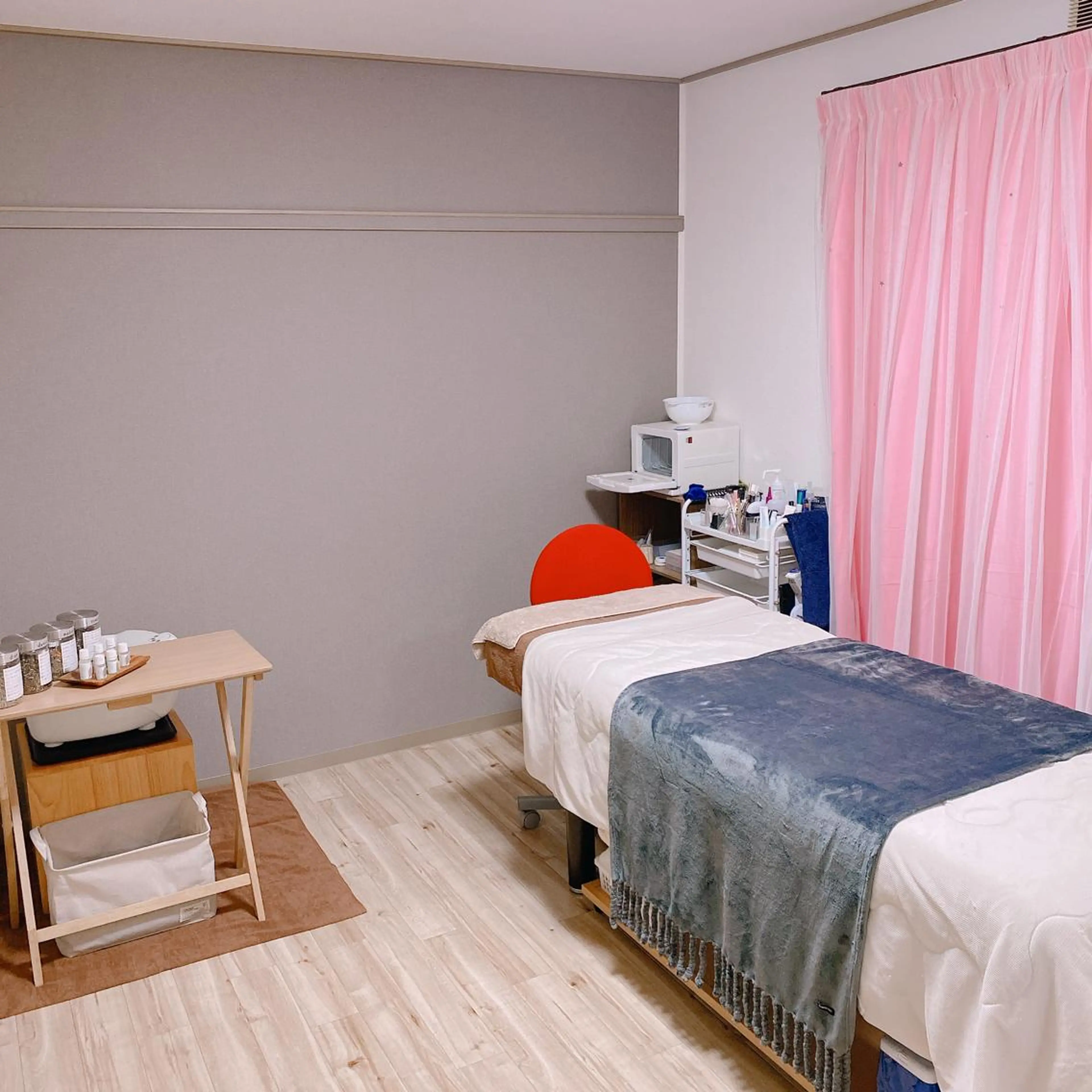 虹cochi  ( ここち )所属・葛井 鳴美のマツエク・マツパデザイン