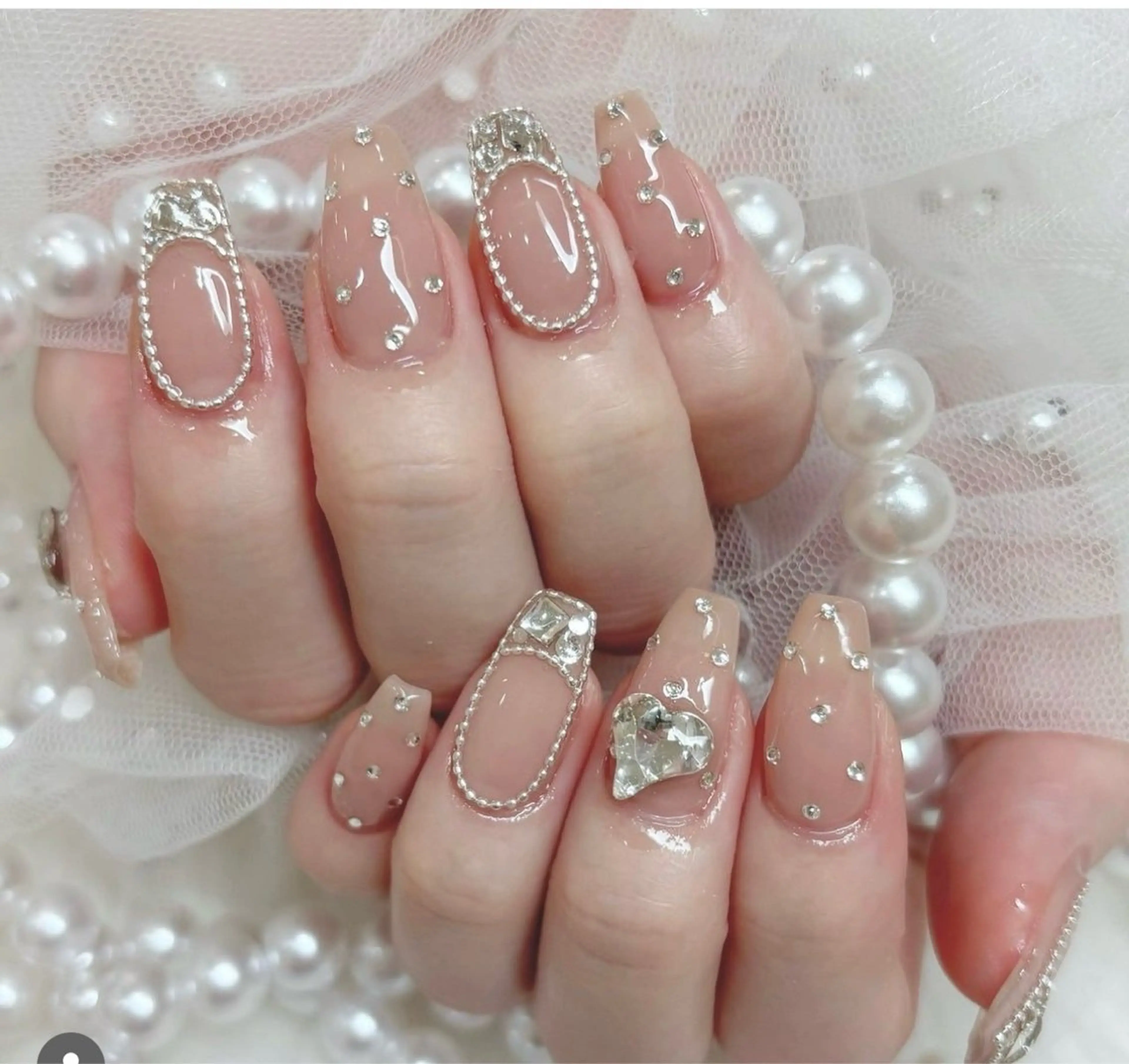 ネイル アートネイル グラデーション キラキラネイル ニュアンスネイル オフィスネイル Jenn Nail Salonのネイルデザイン
