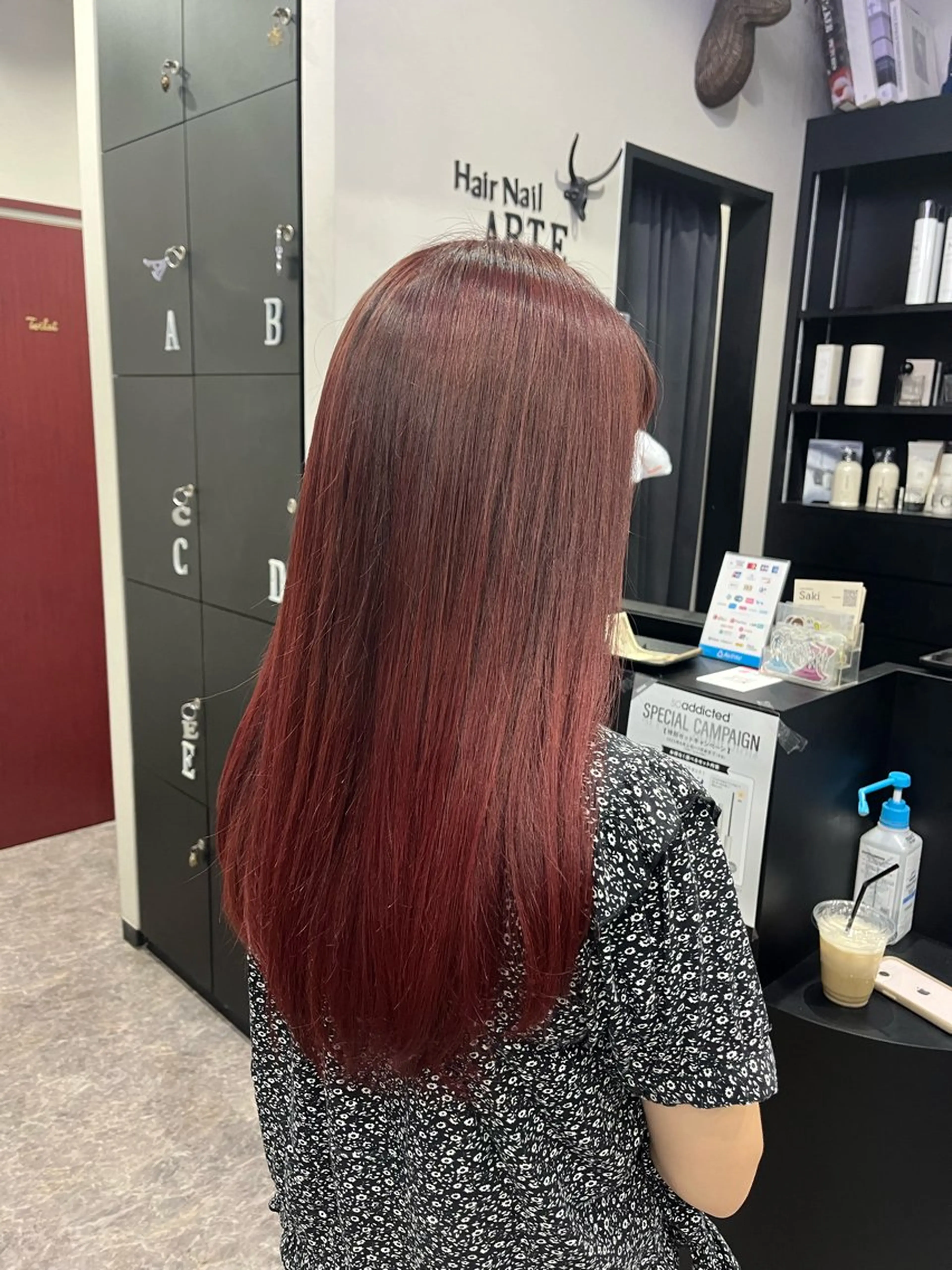 ロング カラー ヘアカラー 友滝 真菜美のヘアスタイル