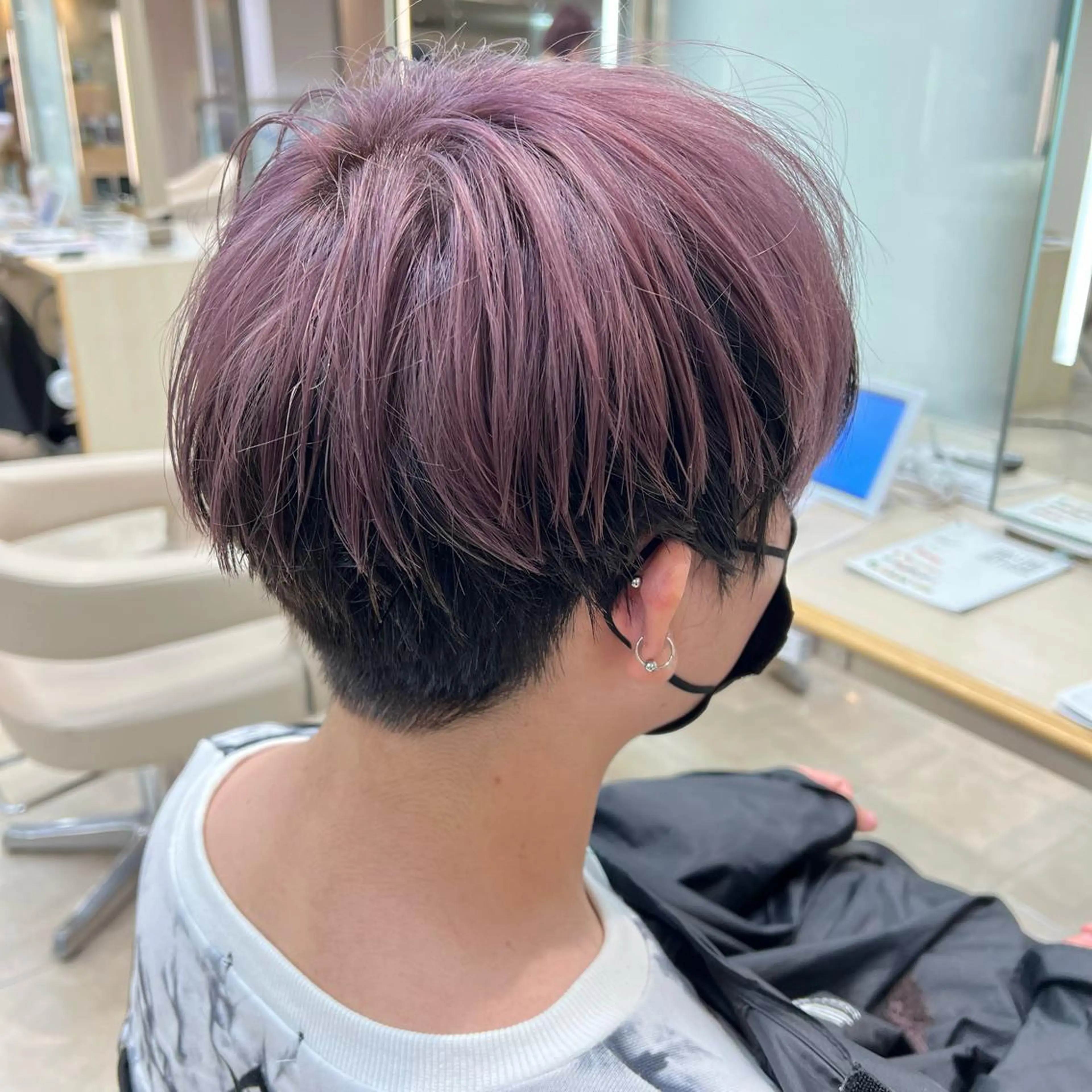 ショート カラー ラベンダーカラー ヘアカラー トリートメント 似合わせ.ﾍｱｾｯﾄ 得意🌹井上美沙のヘアスタイル