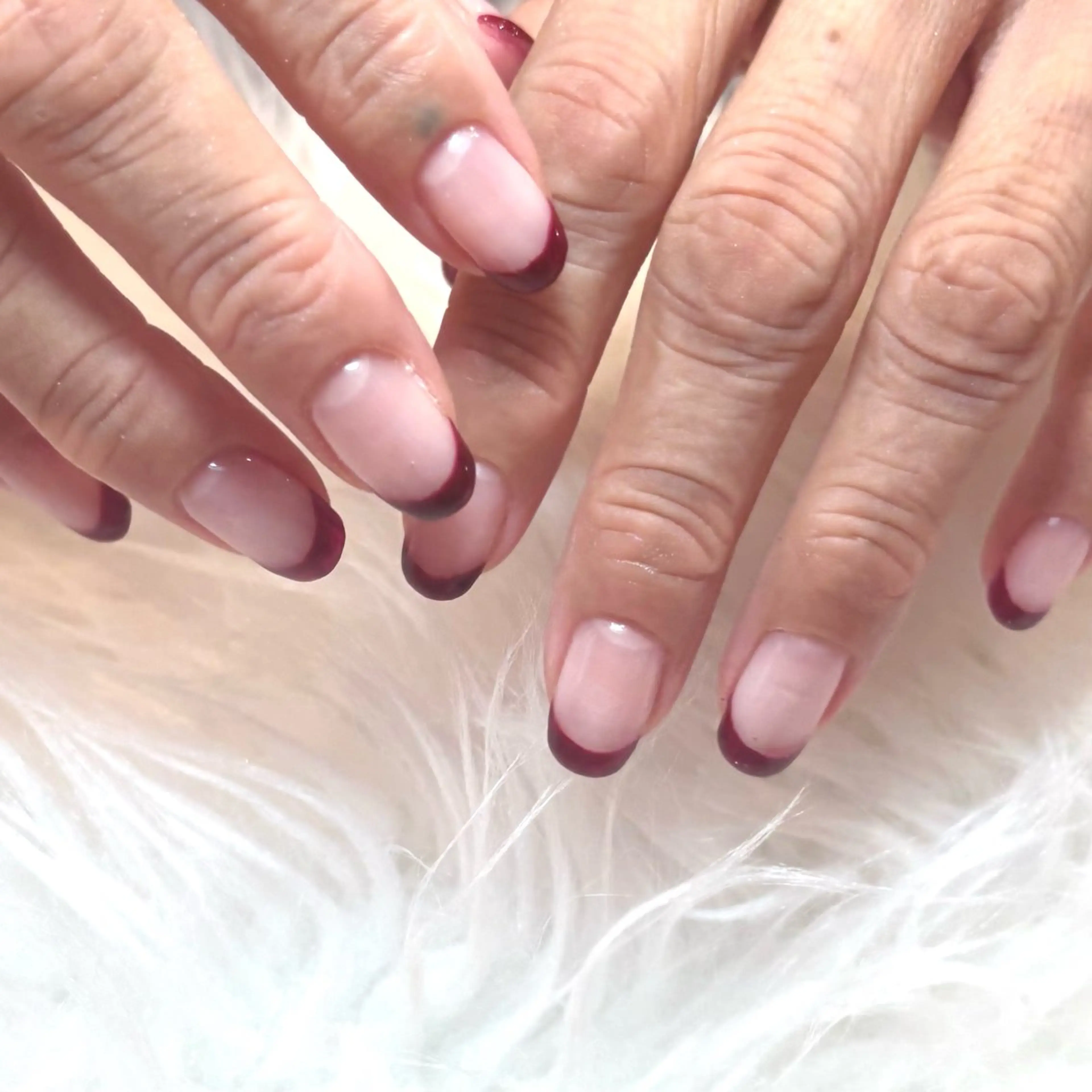 ネイル フレンチネイル Lib VALLA Aoiのネイルデザイン