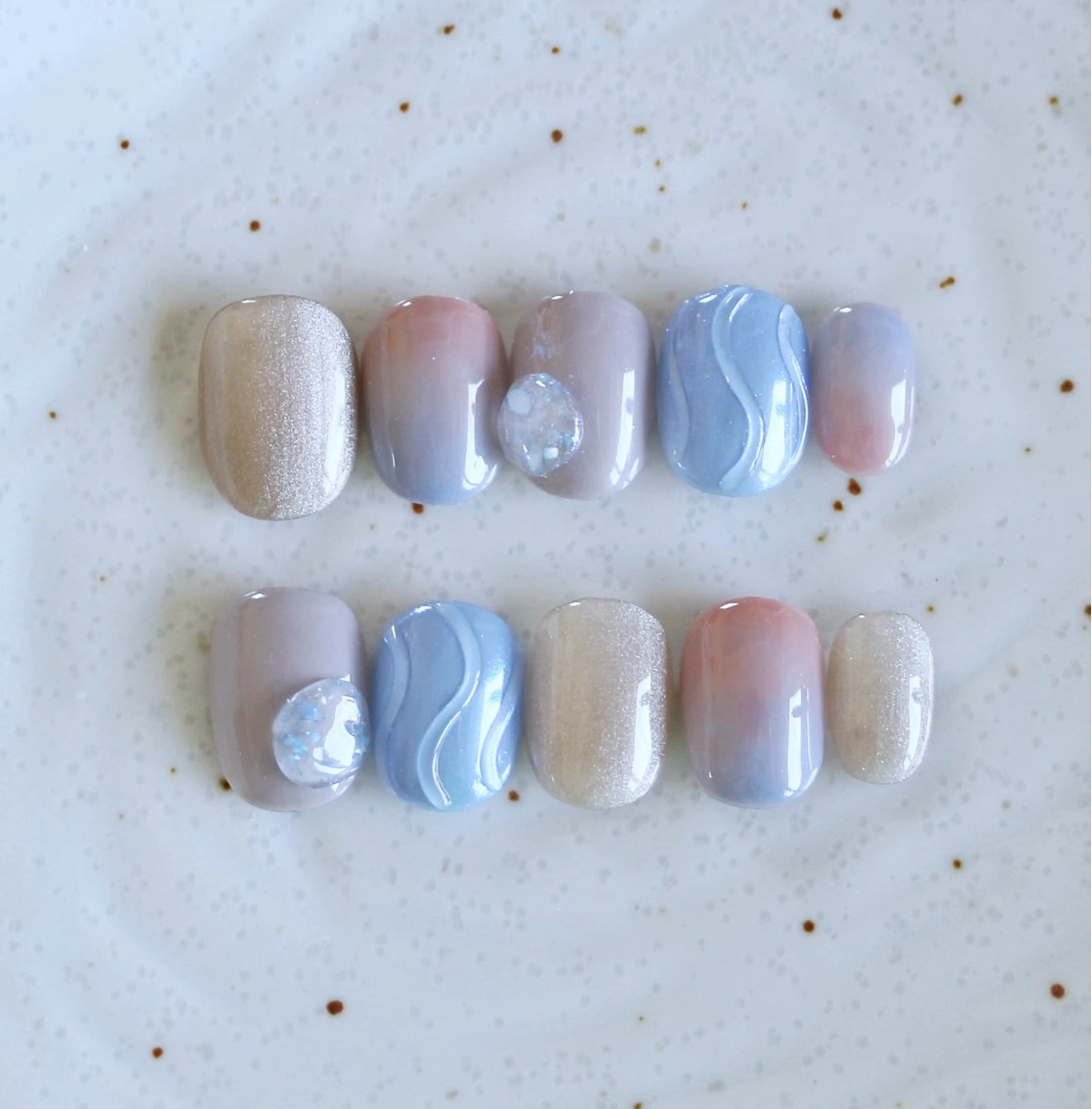 ネイル オーロラネイル ブルー マグネットネイル ミラーネイル ニュアンスネイル Baku Nailsのネイルデザイン