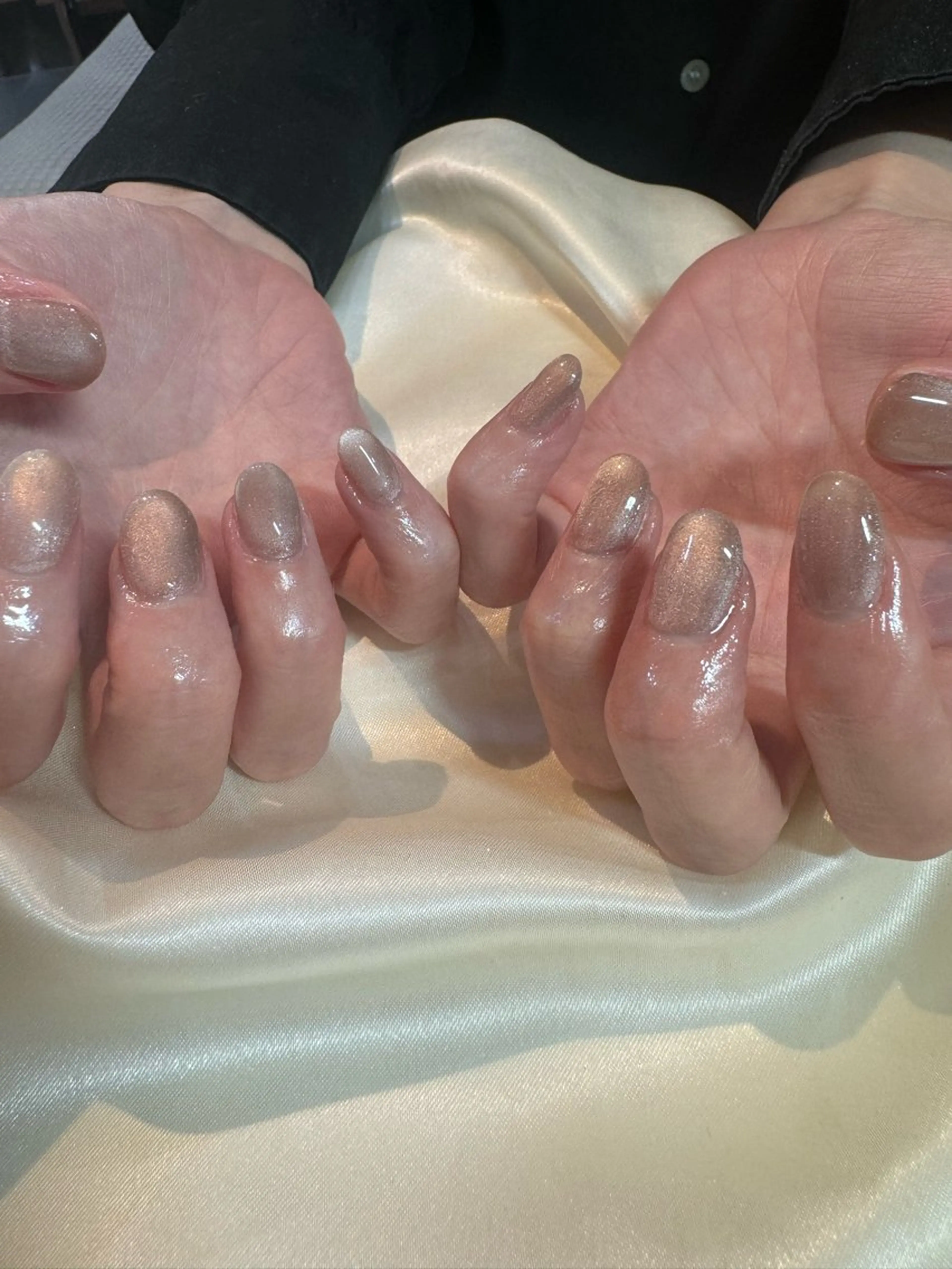 ［2.3回目の方限定🪽］Hand【フィルイン】【Magnet one color🫧】の写真