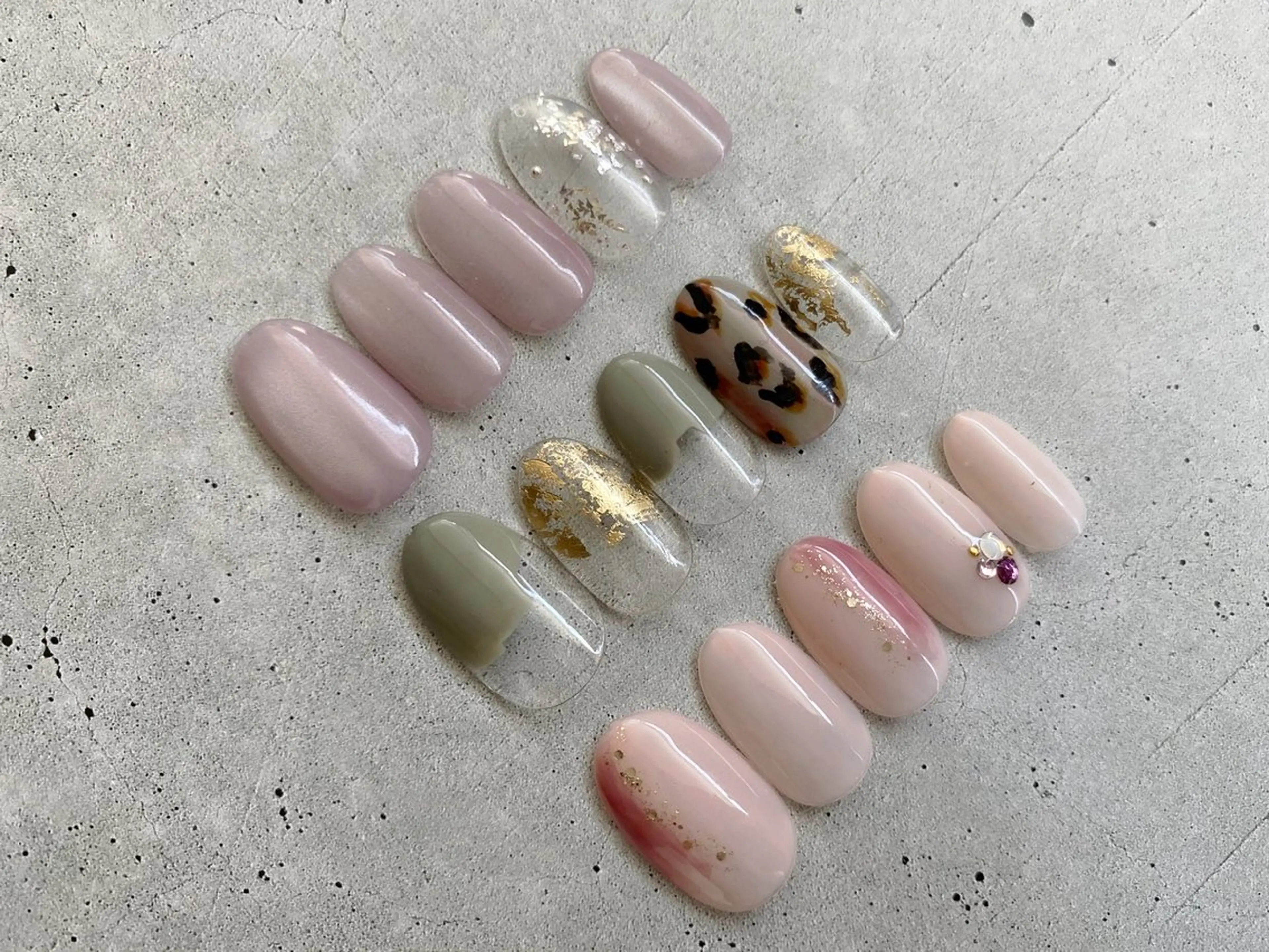 ネイル アプレラプリュイ 新百合ヶ丘hitomのネイルデザイン