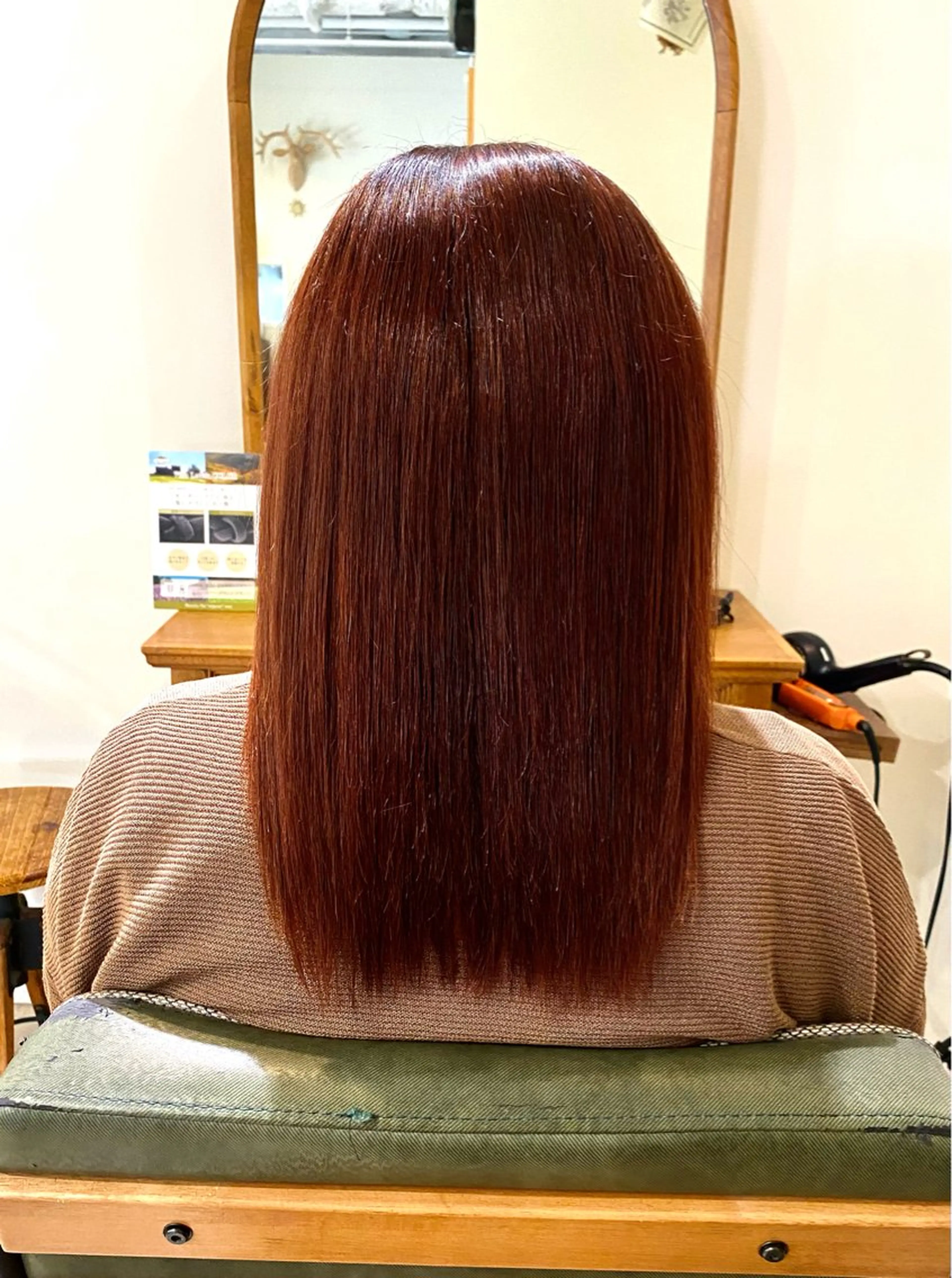 ロング ヘアカラー LiC えりのヘアスタイル