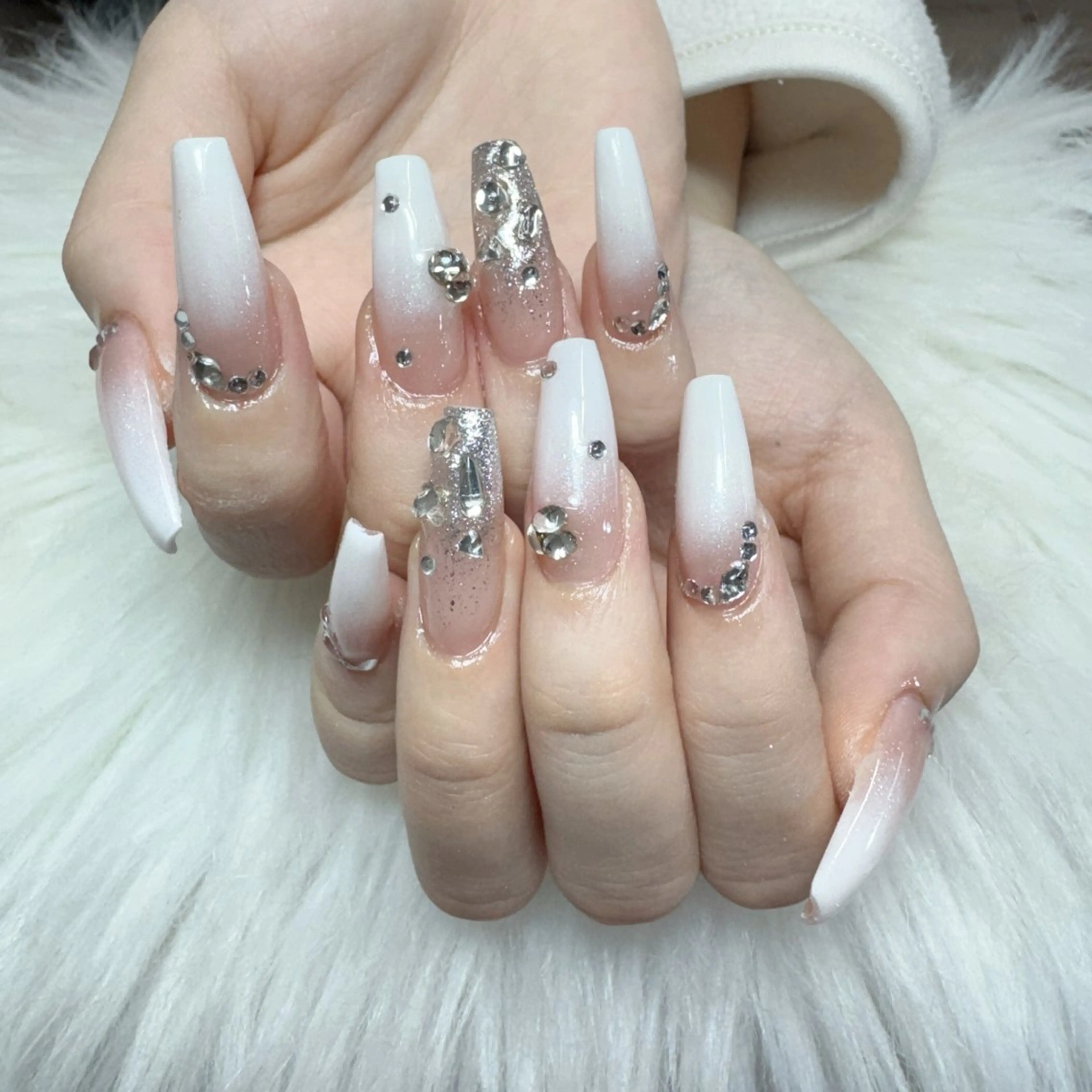 ネイル ハンドネイル 🎀nana🫧 ワンホンネイル🎀のネイルデザイン