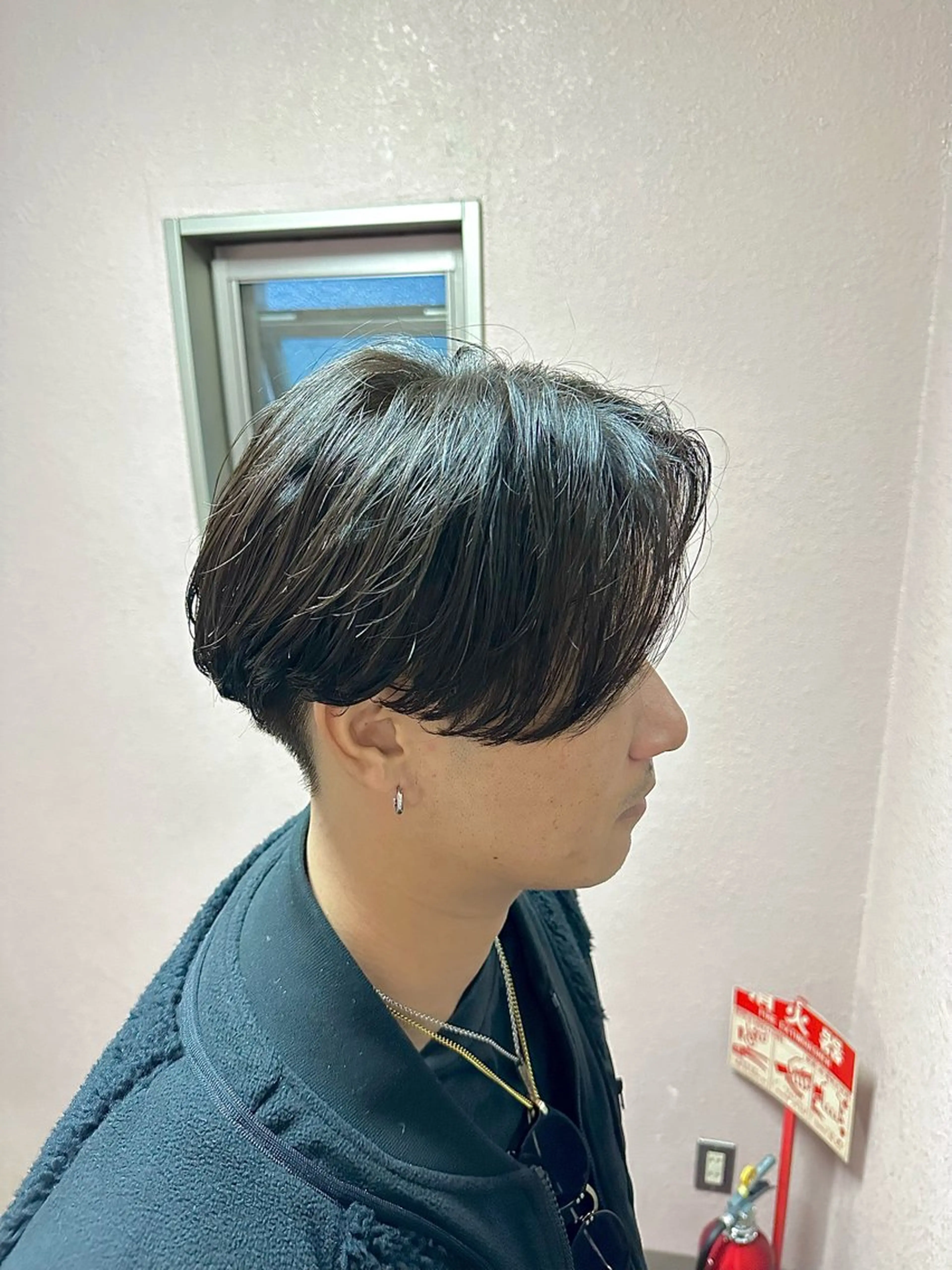 ミディアム パーマ ヘアアレンジ メンズ ミディアムパーマ センターパート メンズパーマ カット パーマ Gray by NYNYのヘアスタイル