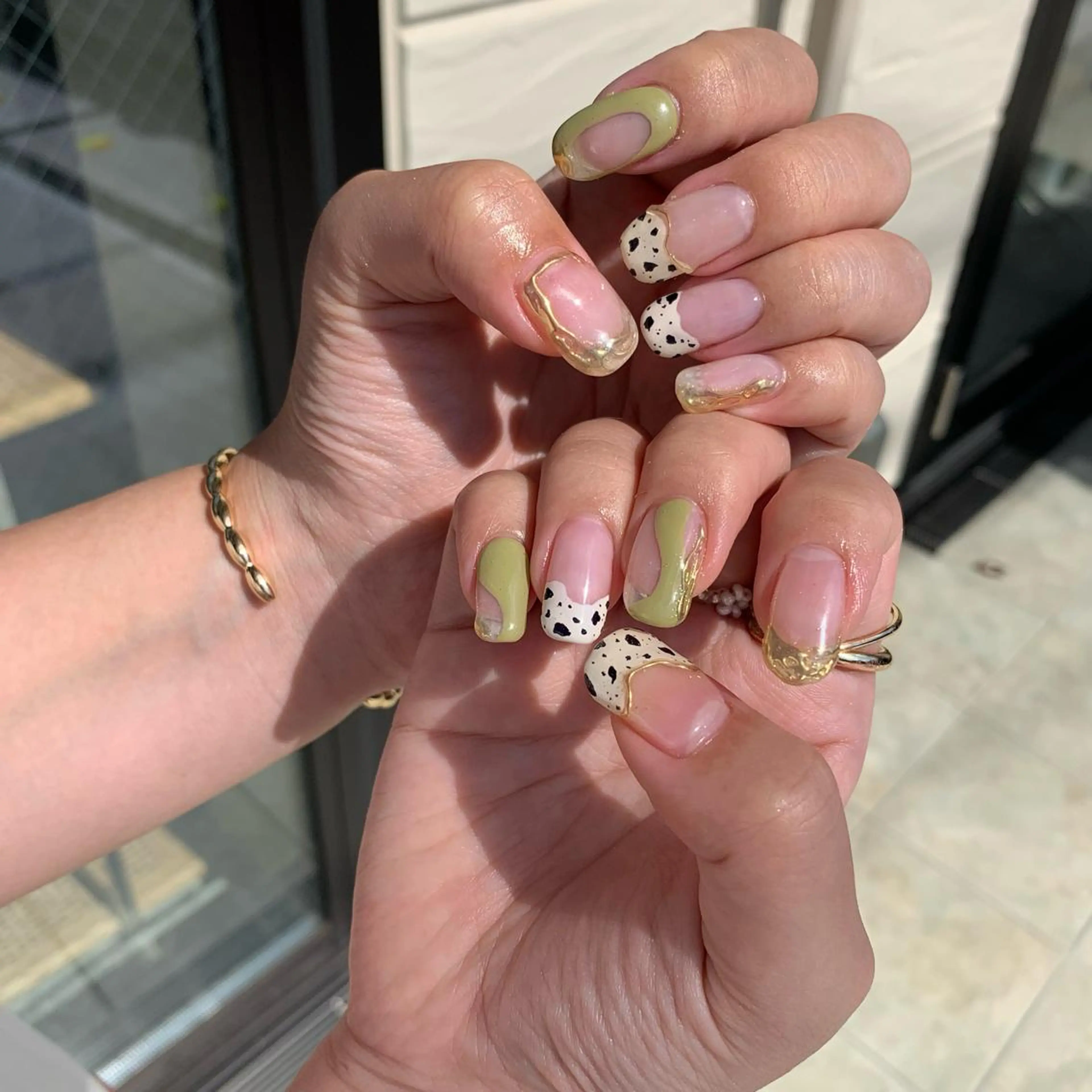 ネイル ハンドネイル emanon 新宿東口店所属・nailist akariのネイルデザイン