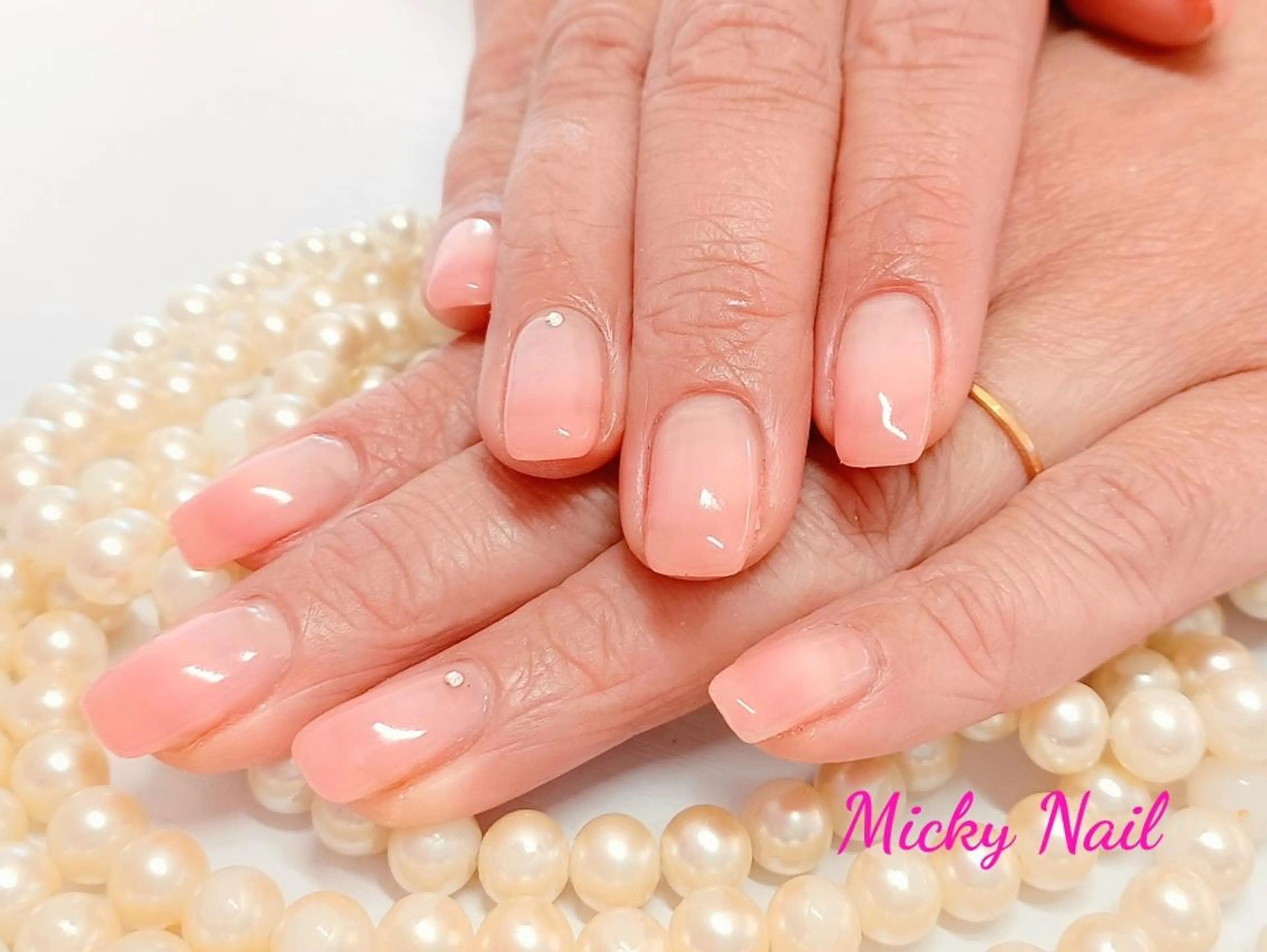 ネイル グラデーション ピンク Micky nail chikushinoのネイルデザイン