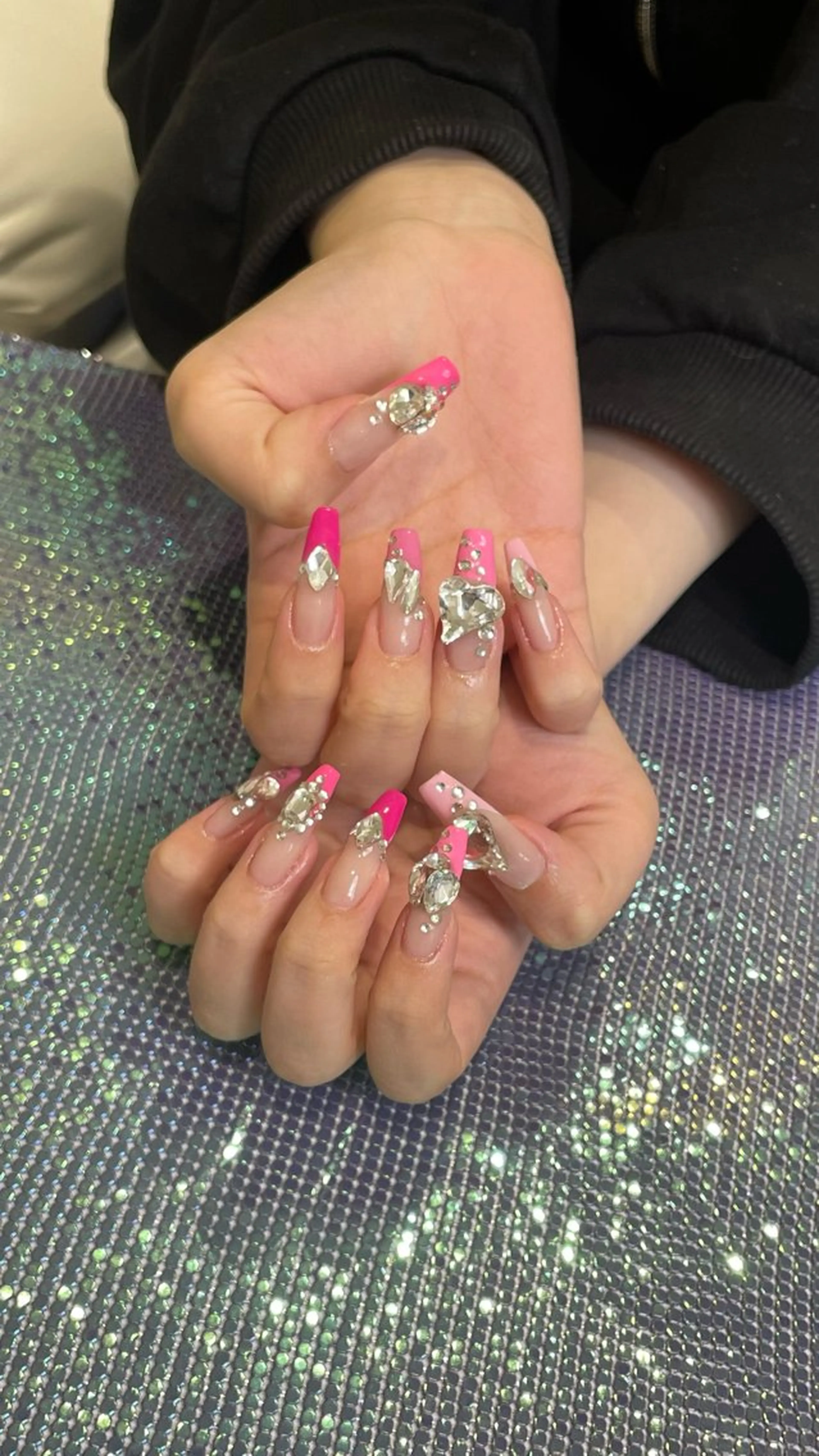 ネイル ラメ(グリッター) RICO NAIL所属・RICO Nail パーツつけ放題🌈のネイルデザイン