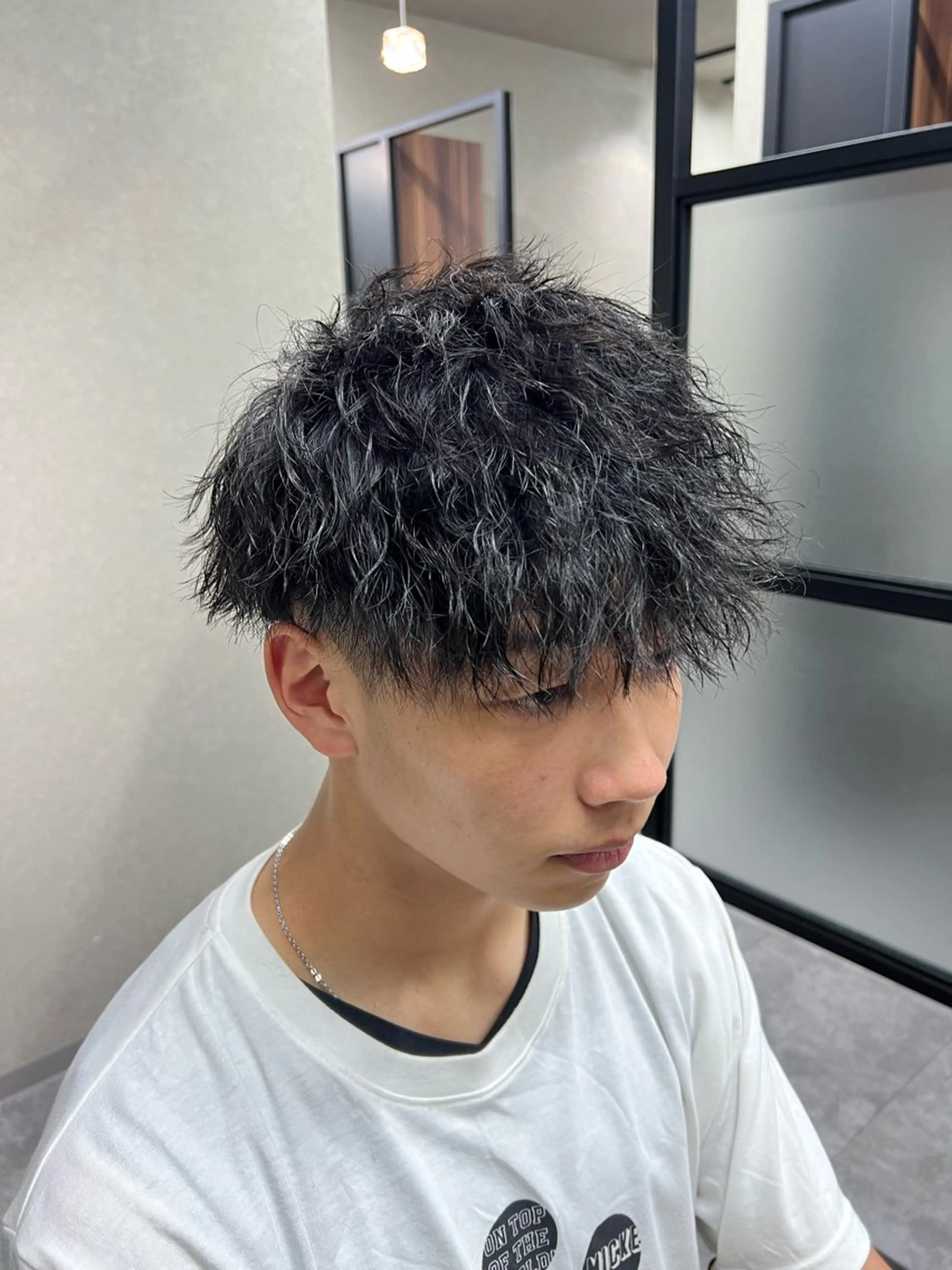 パーマ メンズ newi TATSUのヘアスタイル