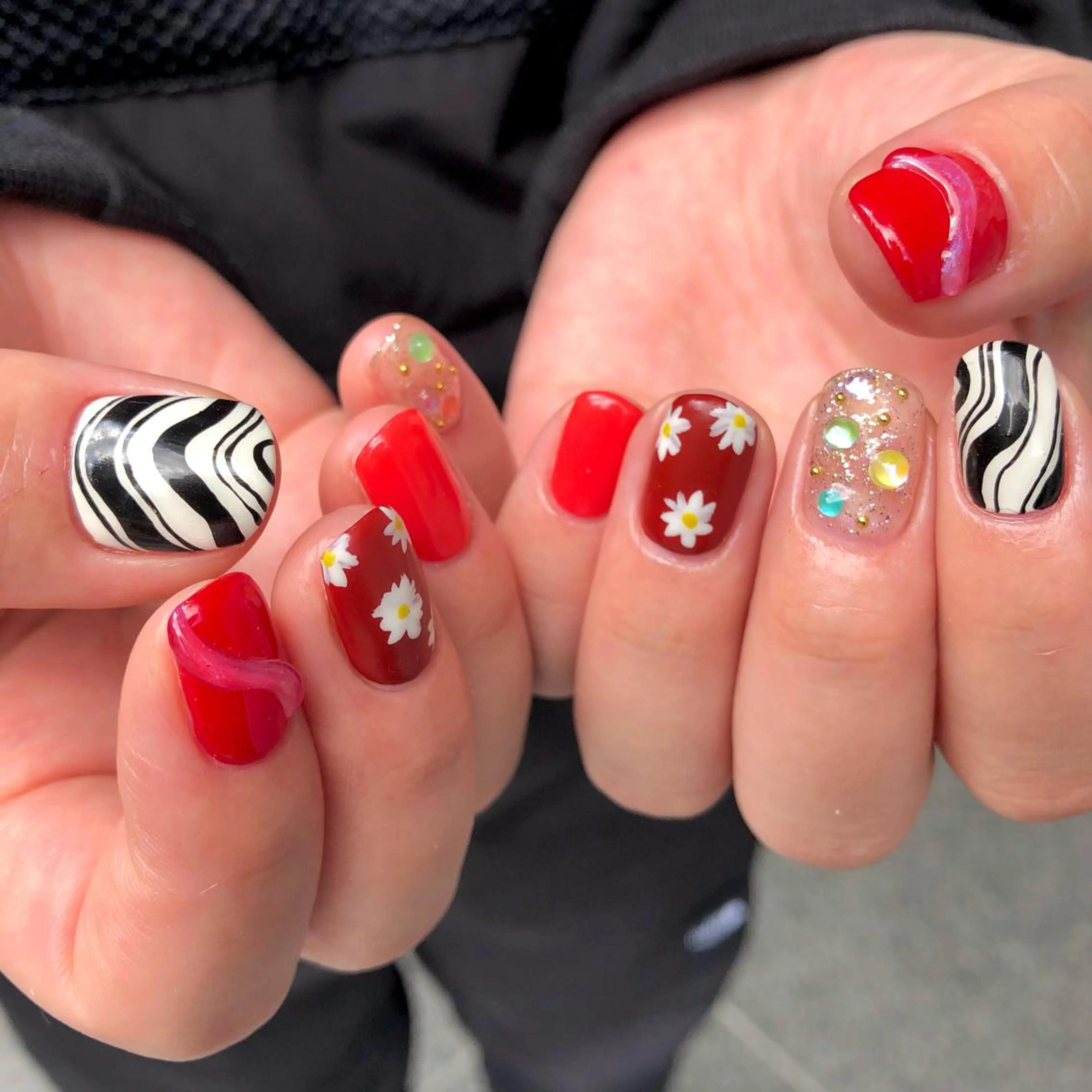 ネイル ハンドネイル 🧁🥕 asukaのネイルデザイン