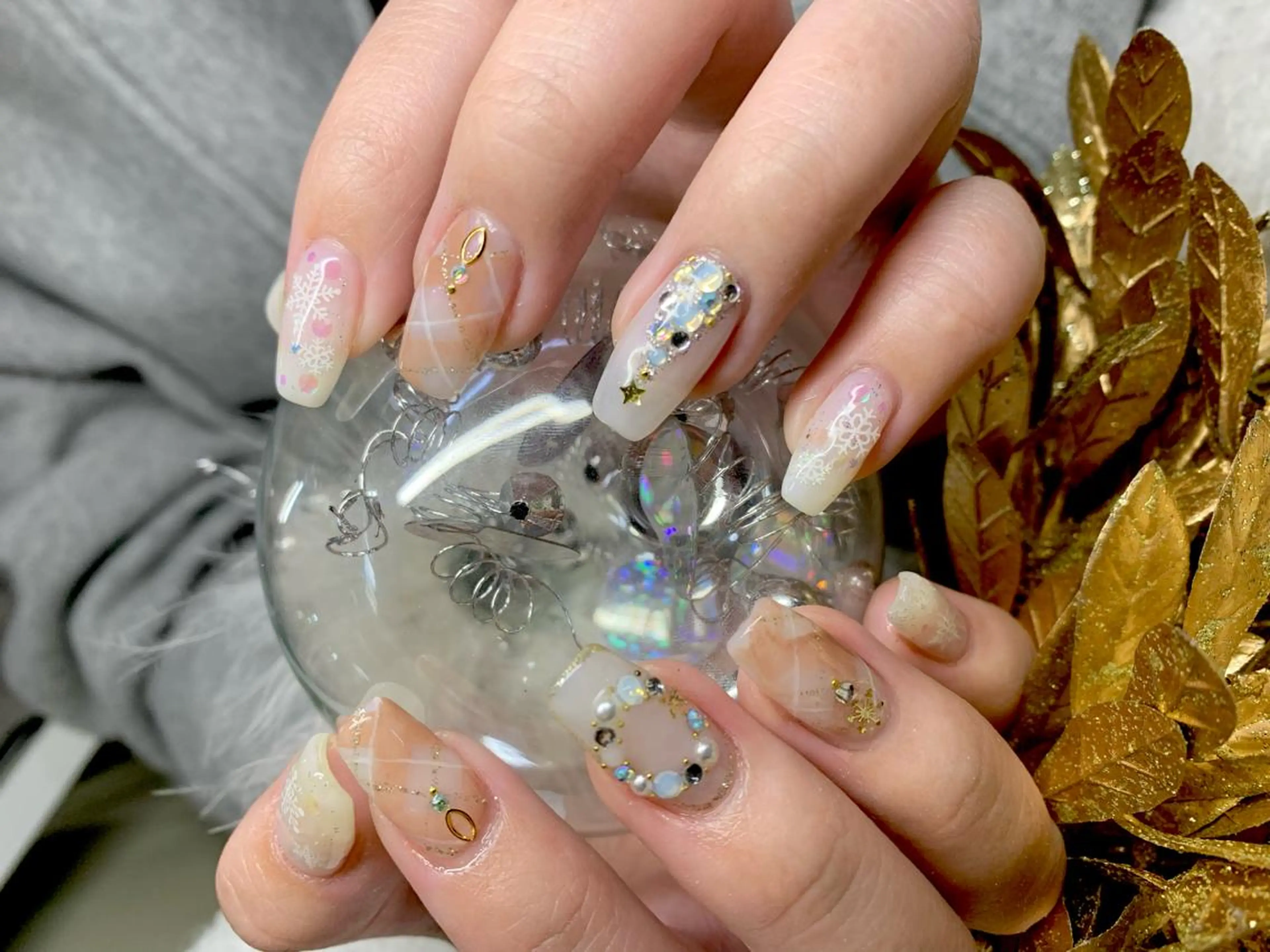 ネイル ホワイト 冬ネイル クリスマス *･*MIMnail 1号店･*:･*のネイルデザイン