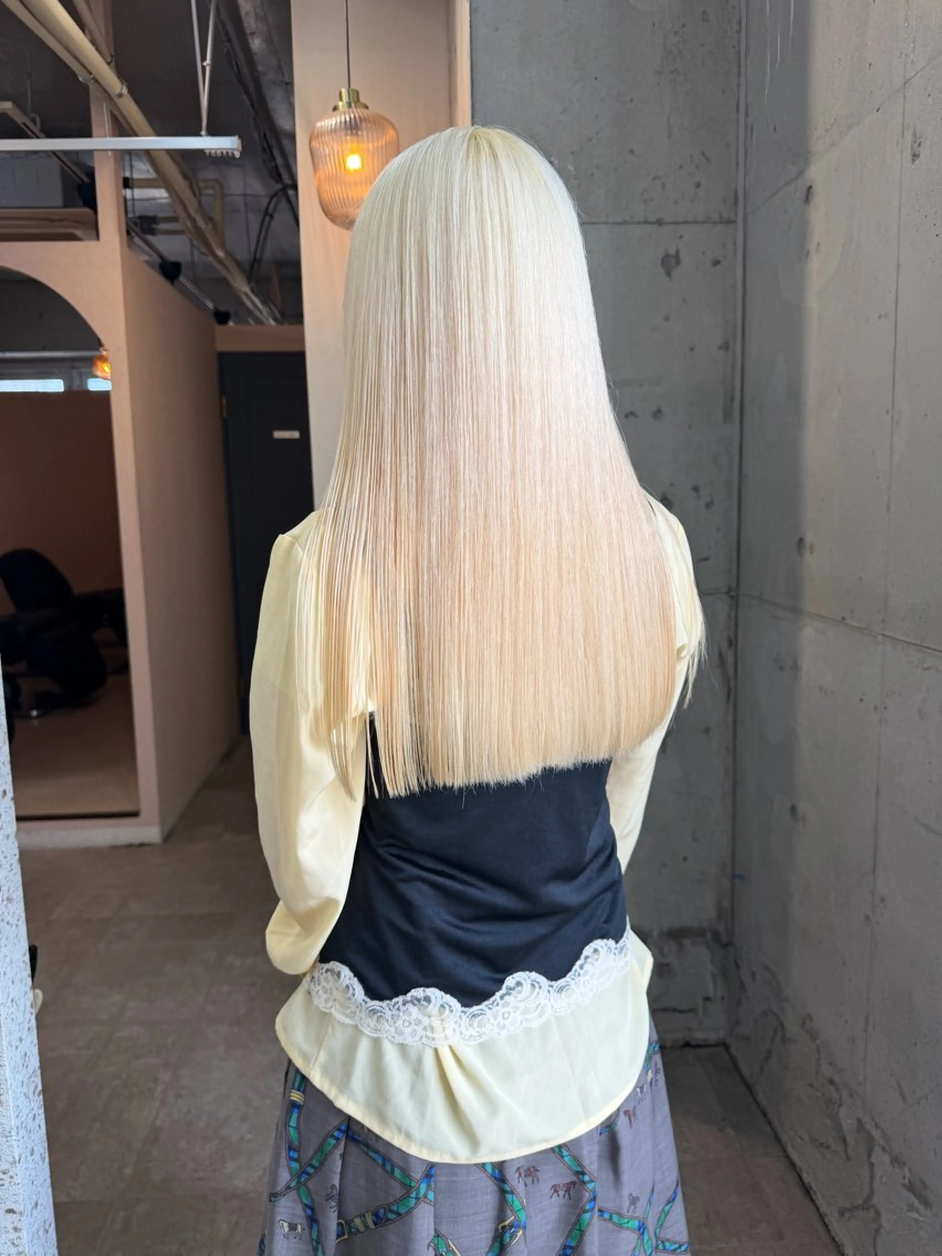 ロング カラー ブロンド ホワイトブロンド ヘアカラー lani hair salon所属・SHOTO ハイトー ン/デザインカラーのヘアスタイル