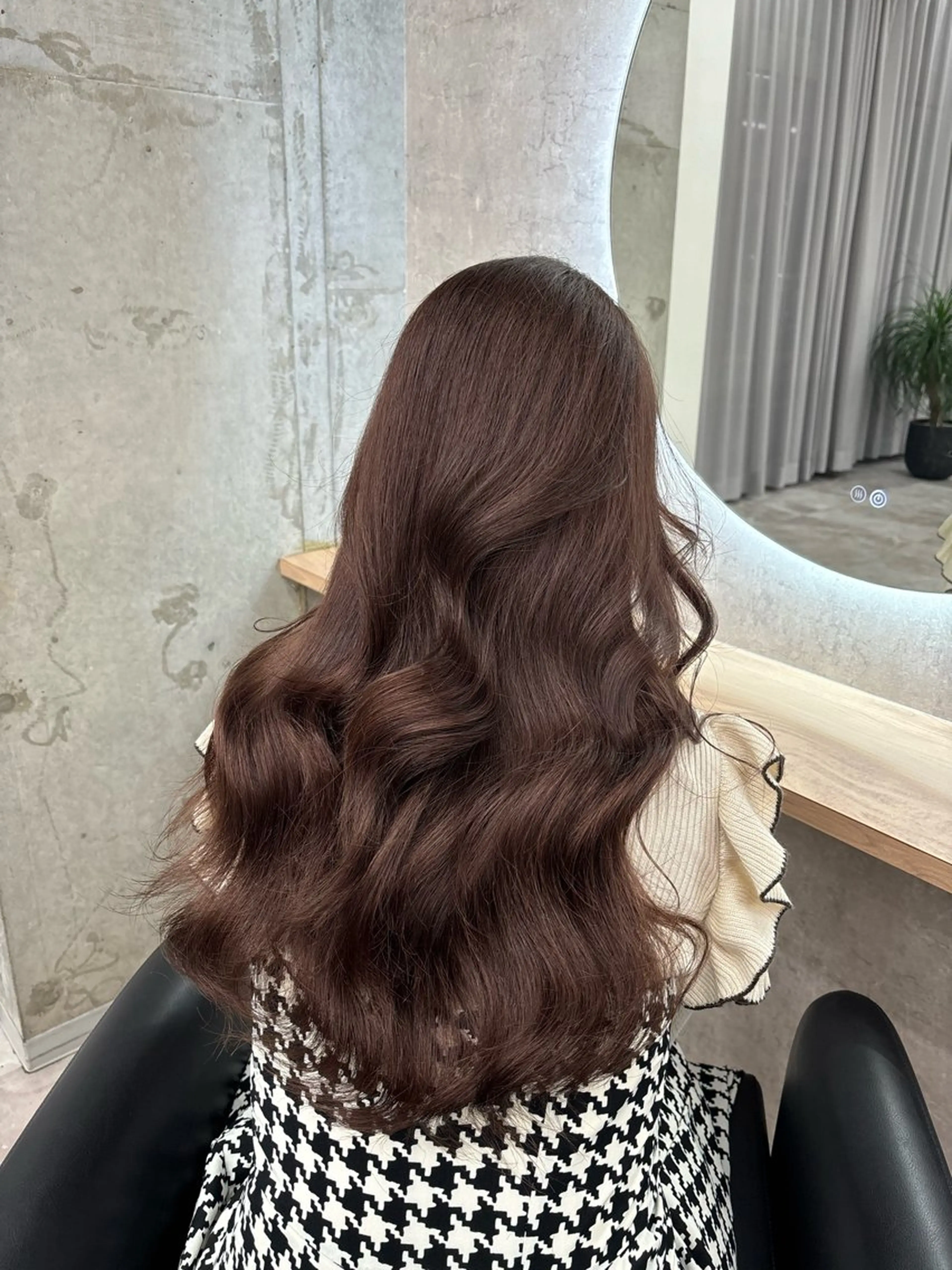 ロング 苗代萌/ぷるツヤ髪 🫧／レイヤーカットのヘアスタイル