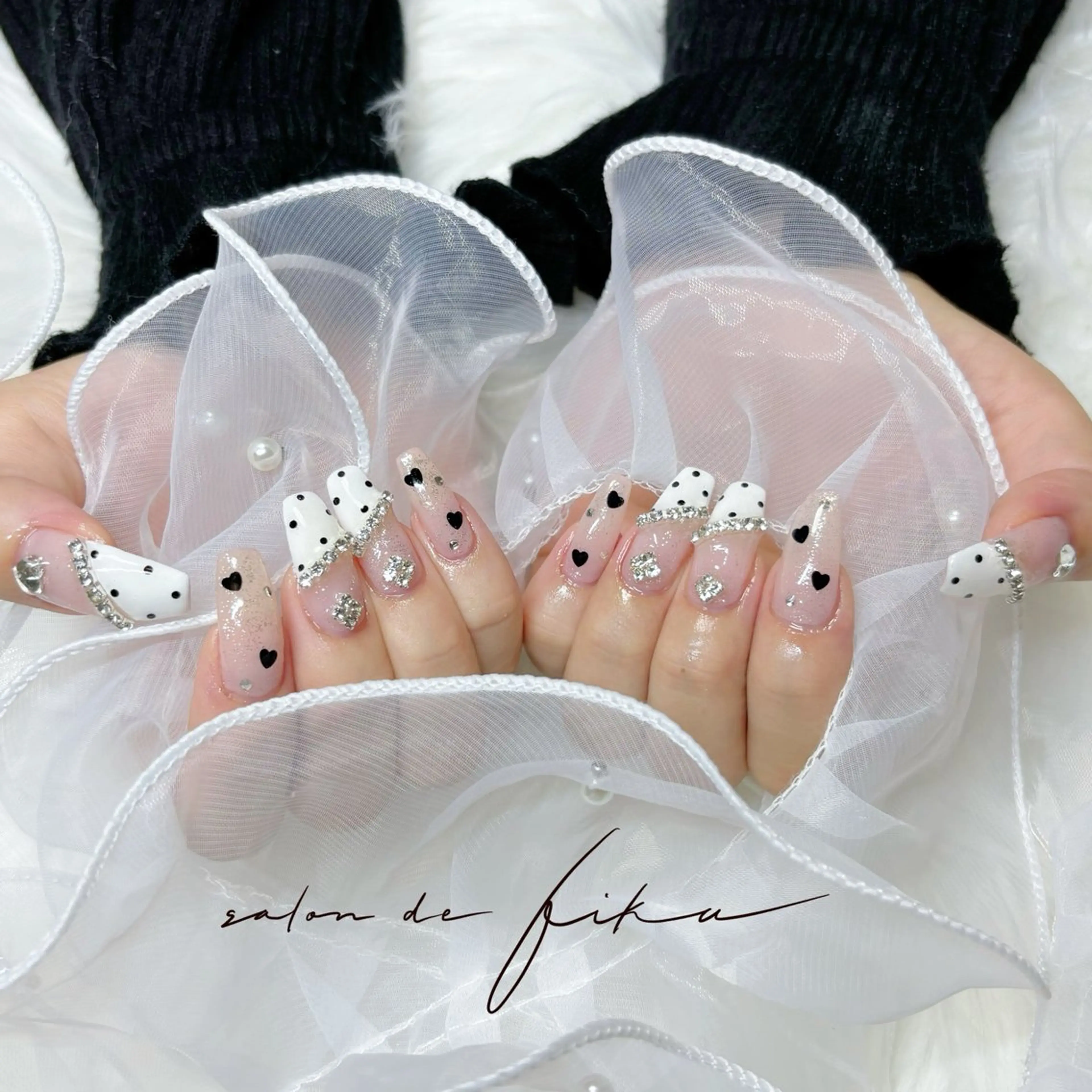 ネイル ハンドネイル 🐝TOMO🎀ིྀ 【パラジェル取扱店】のネイルデザイン