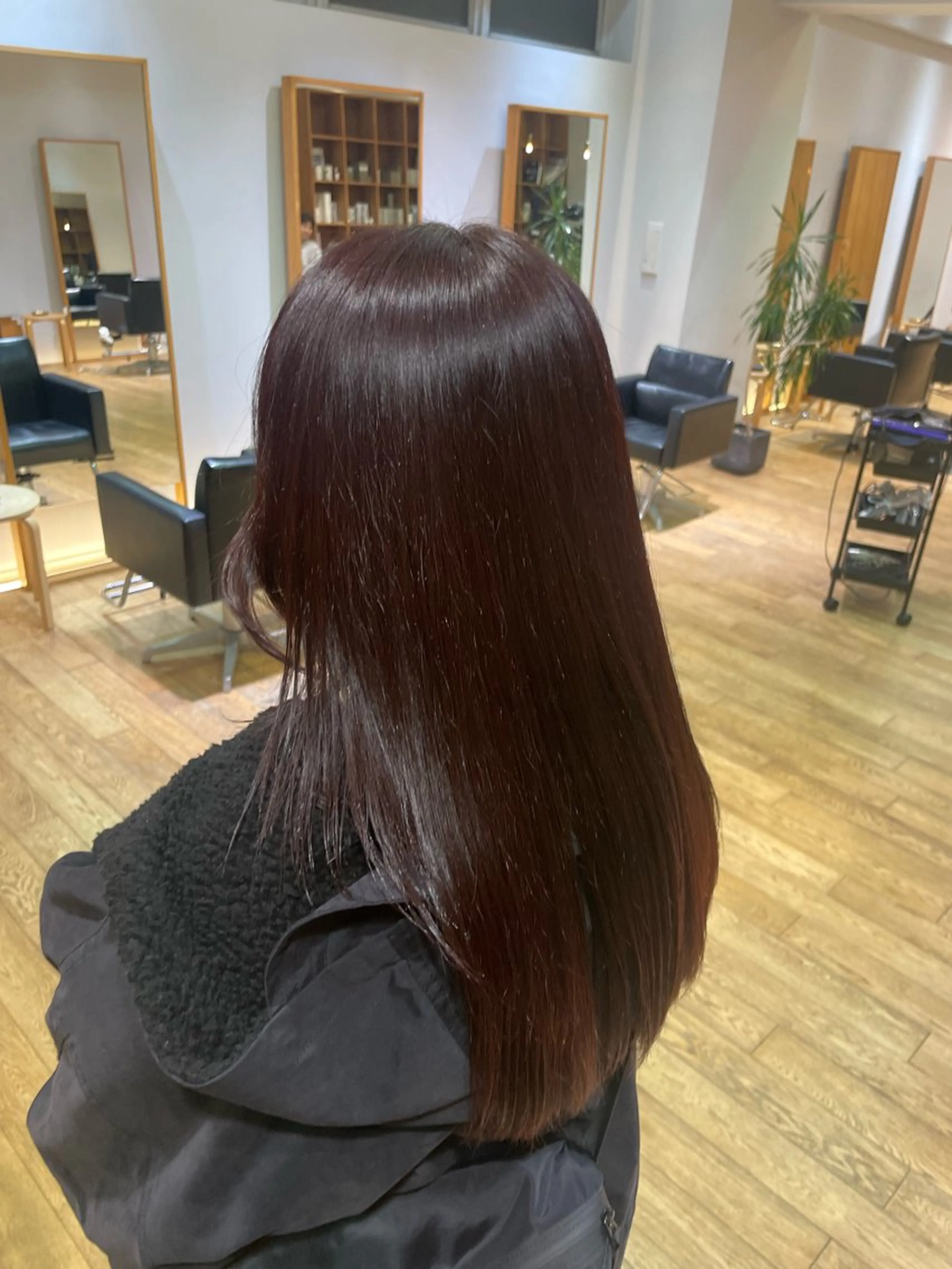 セミロング ピンクブラウン 縮毛矯正 chihiro / ミディアムヘアのヘアスタイル