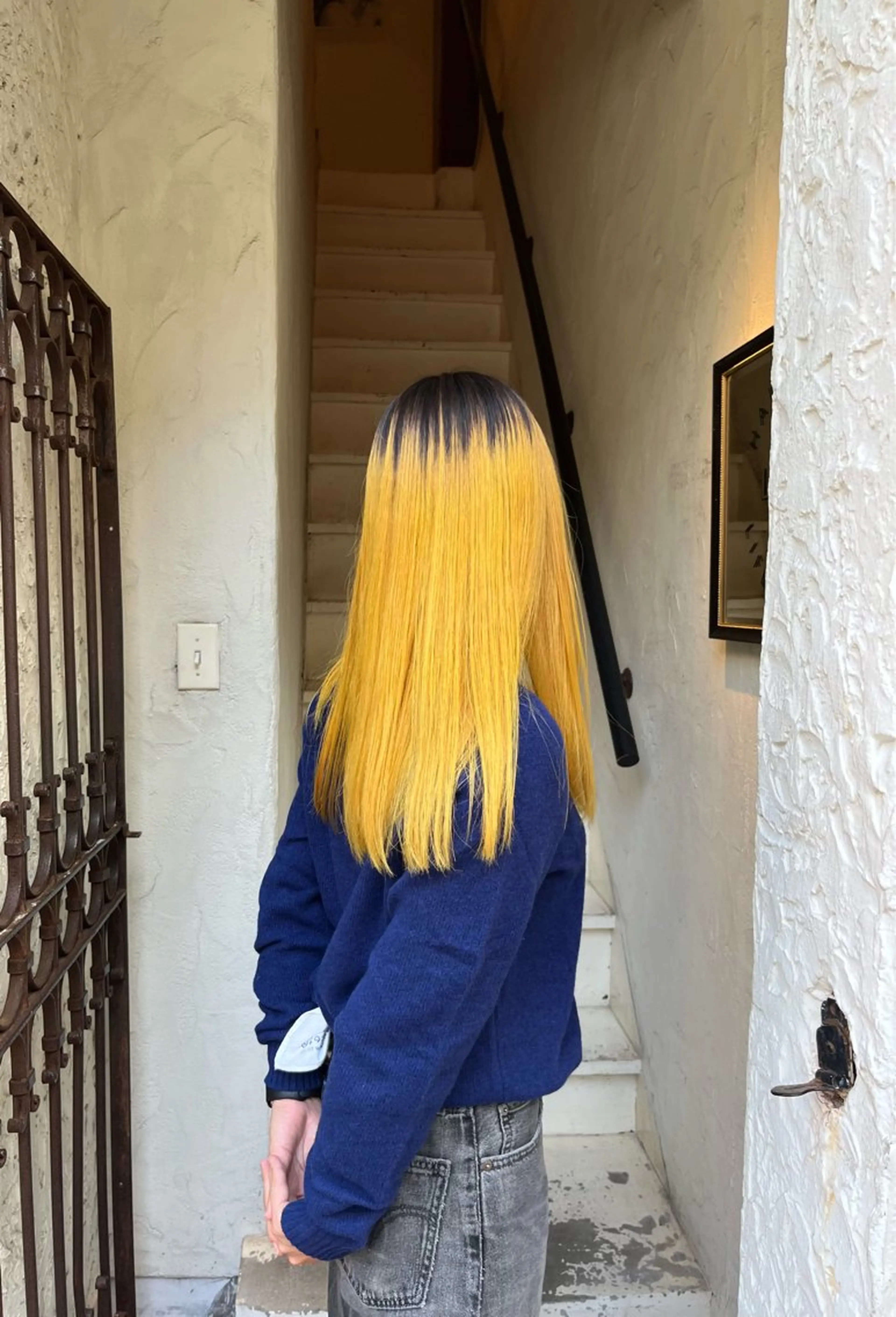 ロング イエローカラー Lewes所属・Lewes リョウのヘアスタイル