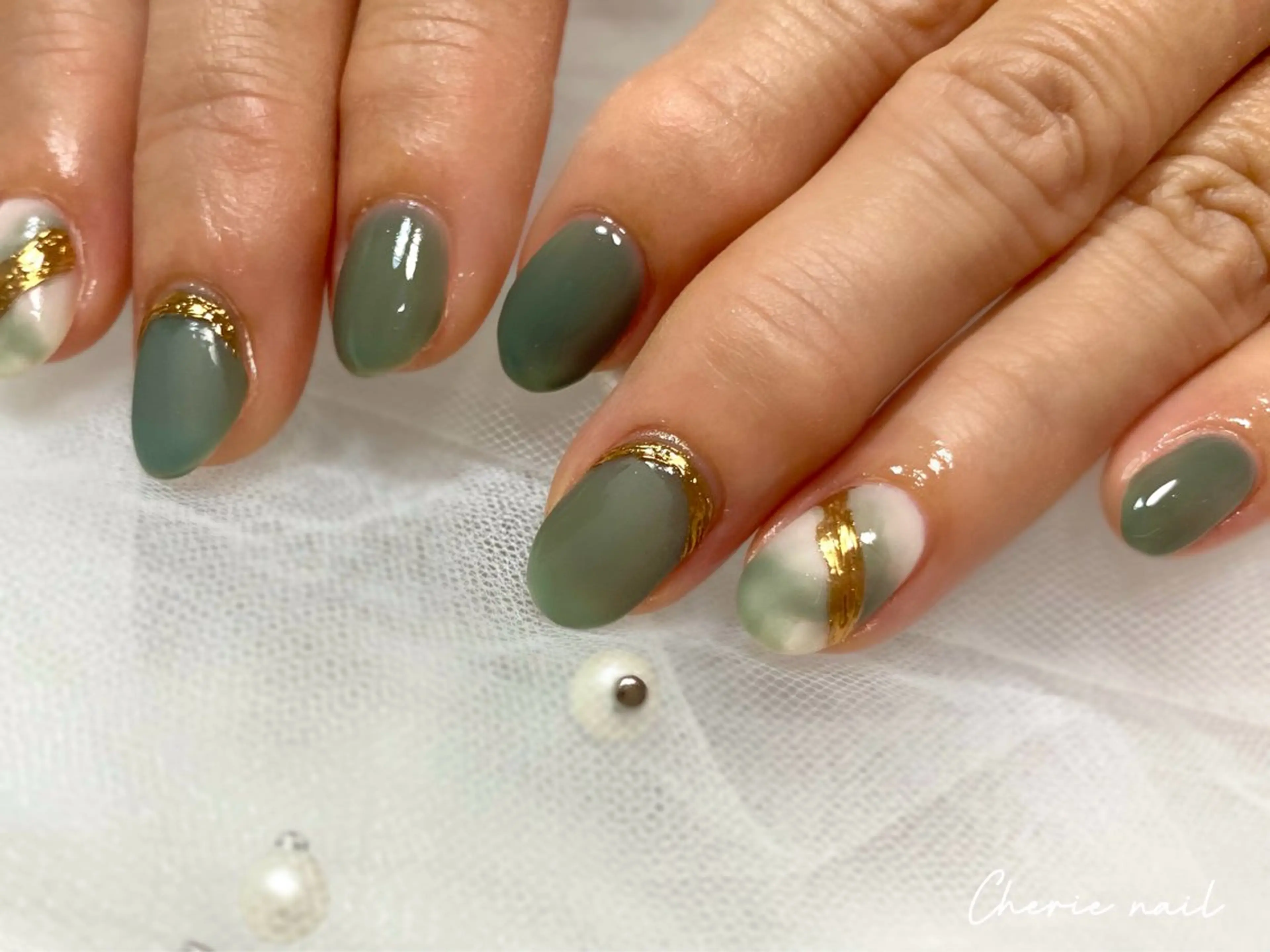 ネイル ジェルネイル マットネイル ミラーネイル ニュアンスネイル ハンドネイル Cherienail yunaのネイルデザイン