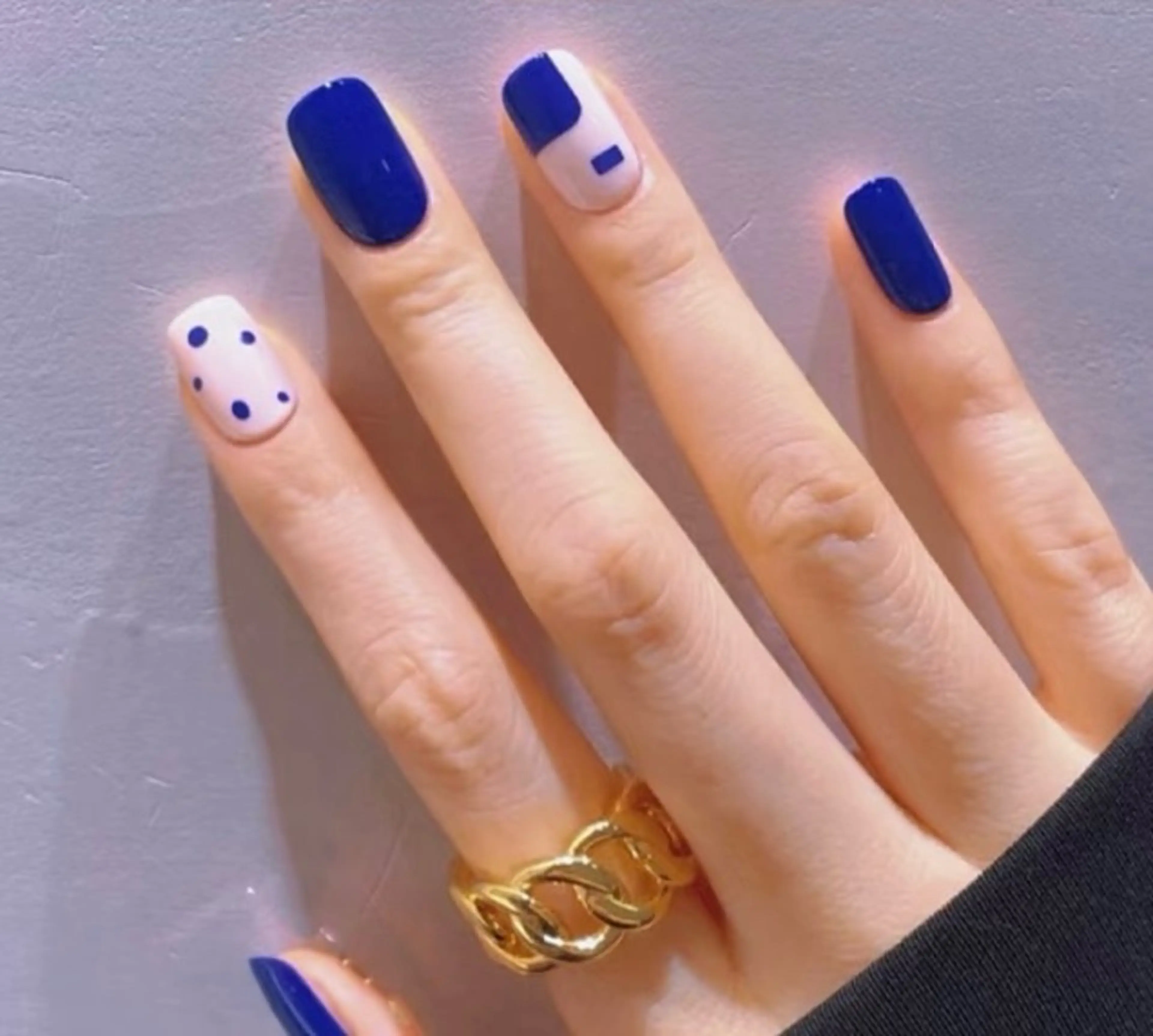 ネイル ハンドネイル H3 Nail Tsuki🦋💙のネイルデザイン