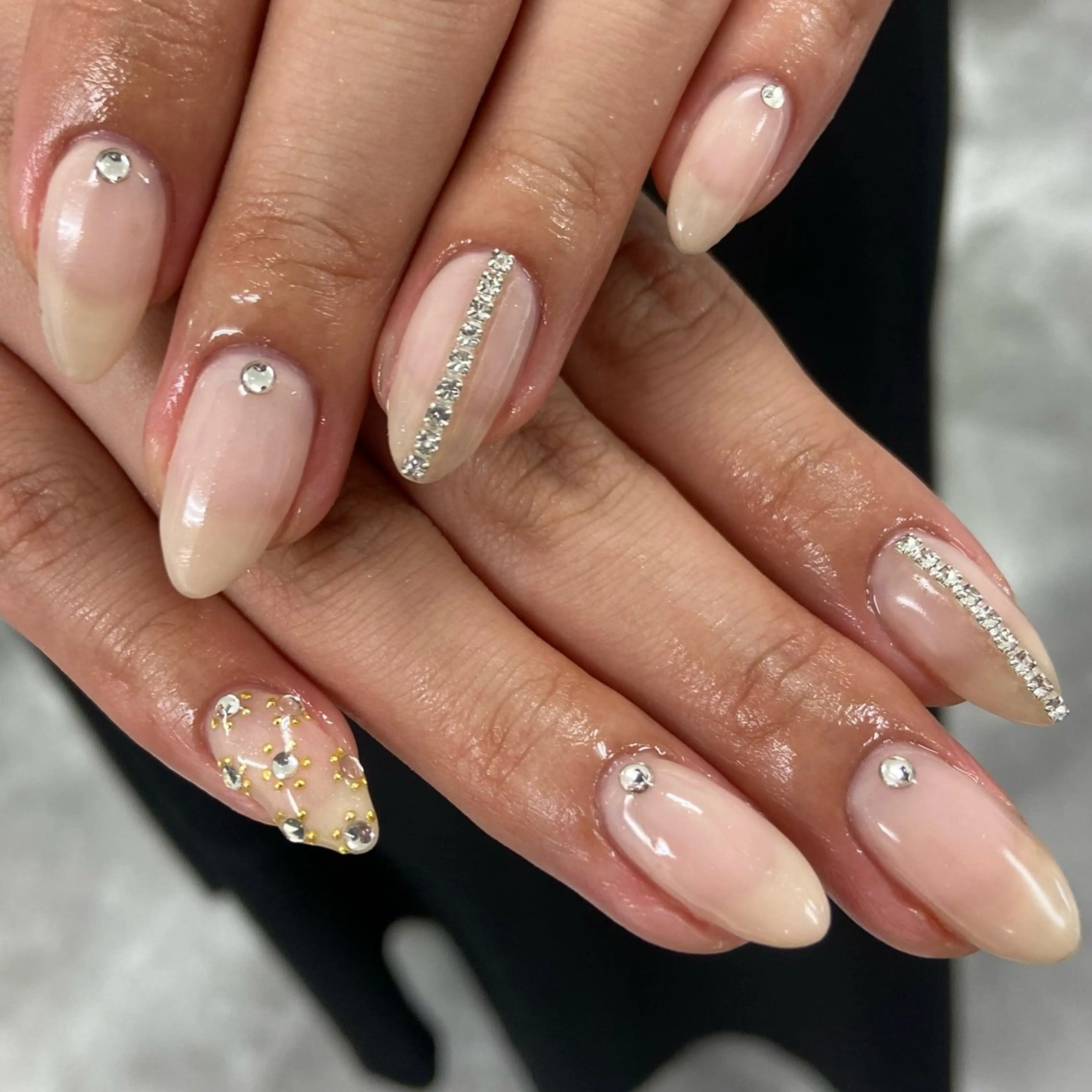 ネイル アートネイル Ouja Nail Academy所属・HINAKO💫 Ouja groupのネイルデザイン